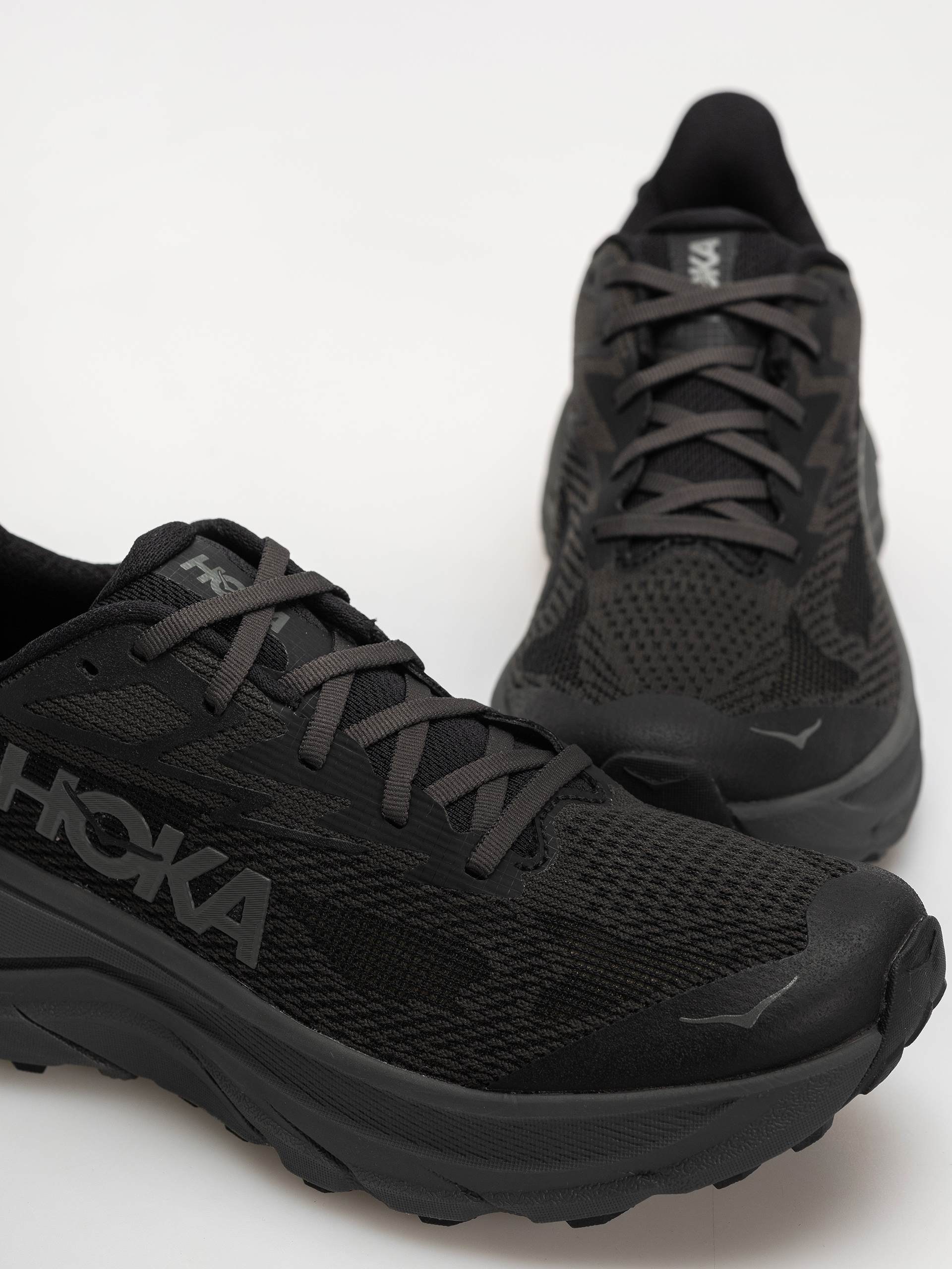 Hoka Shoes Challenger 8 (black/outer orbit)