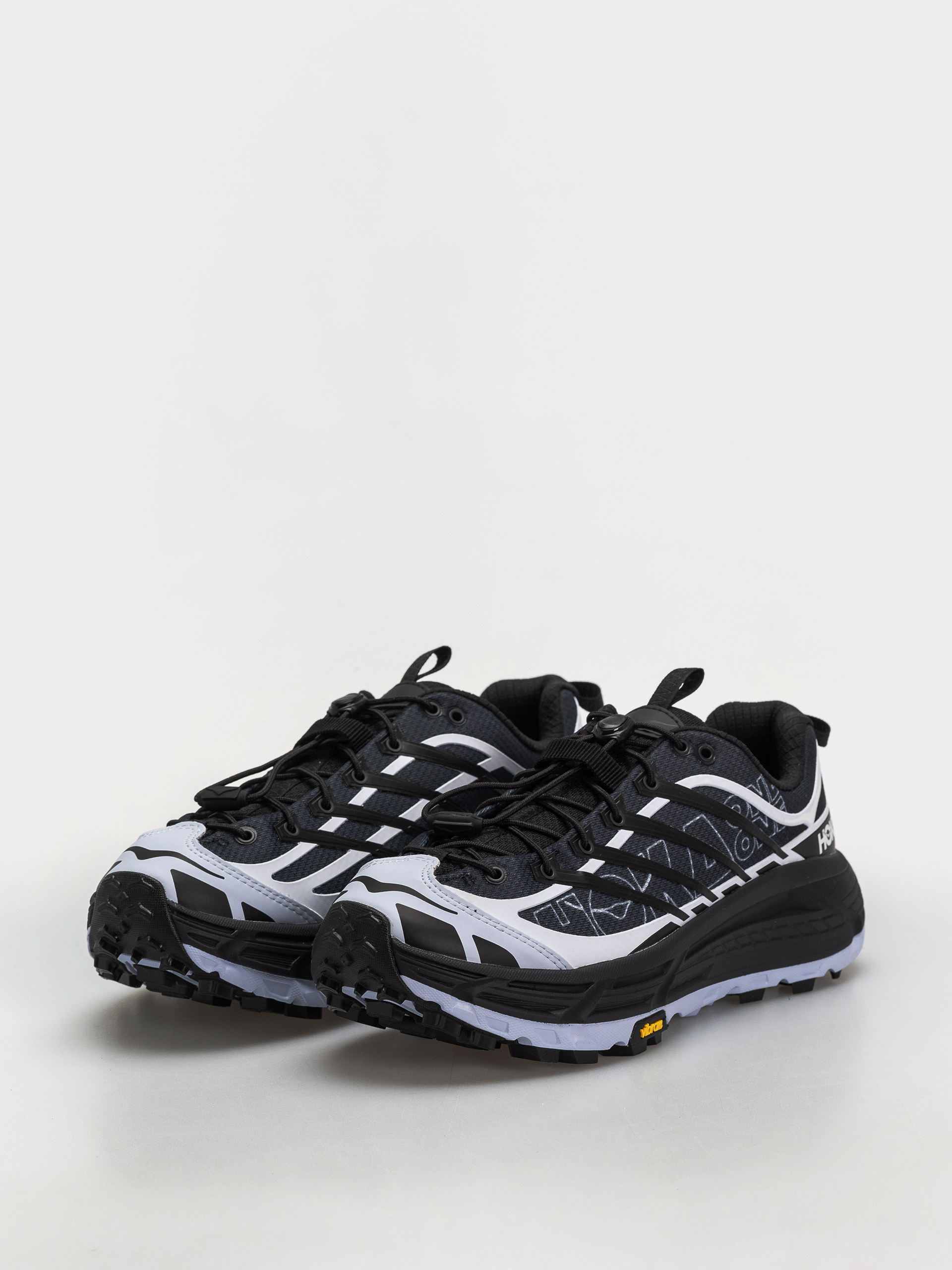 Hoka Schuhe Mafate Three2 Wordmark (carbon black/ambient blue)