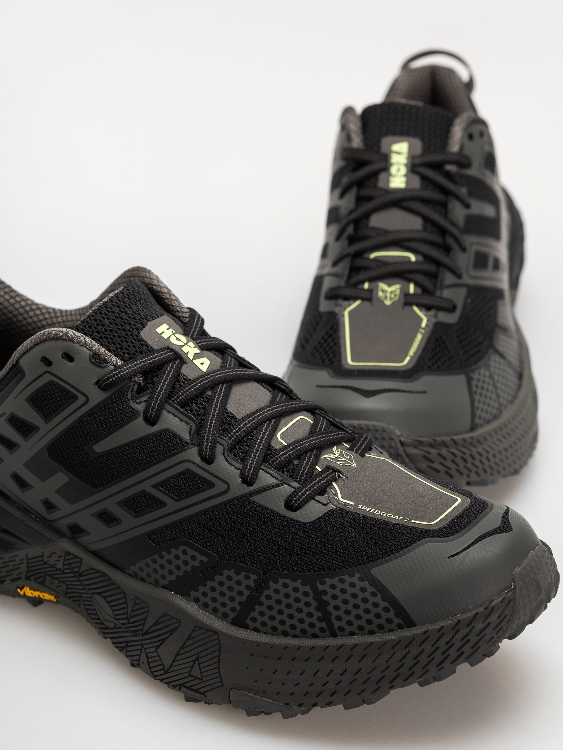 Hoka Schuhe Speedgoat 2 (black/asphalt grey)