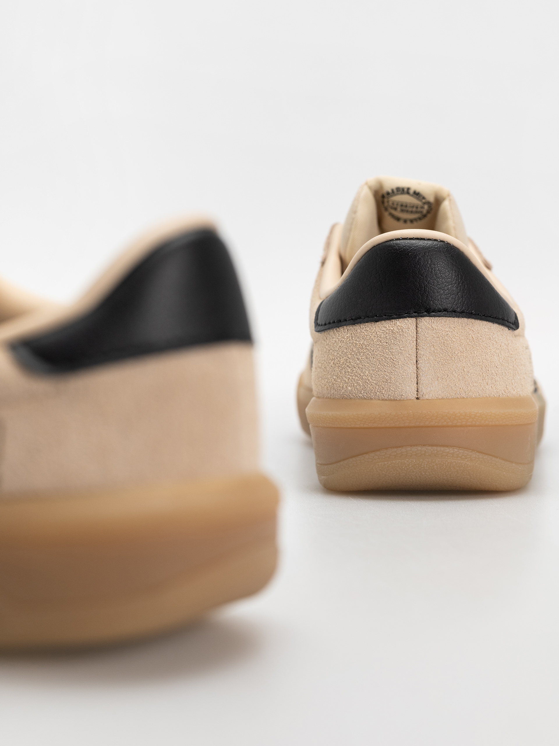 adidas Glenburn Shoes (sanstr/cblack/gum4)