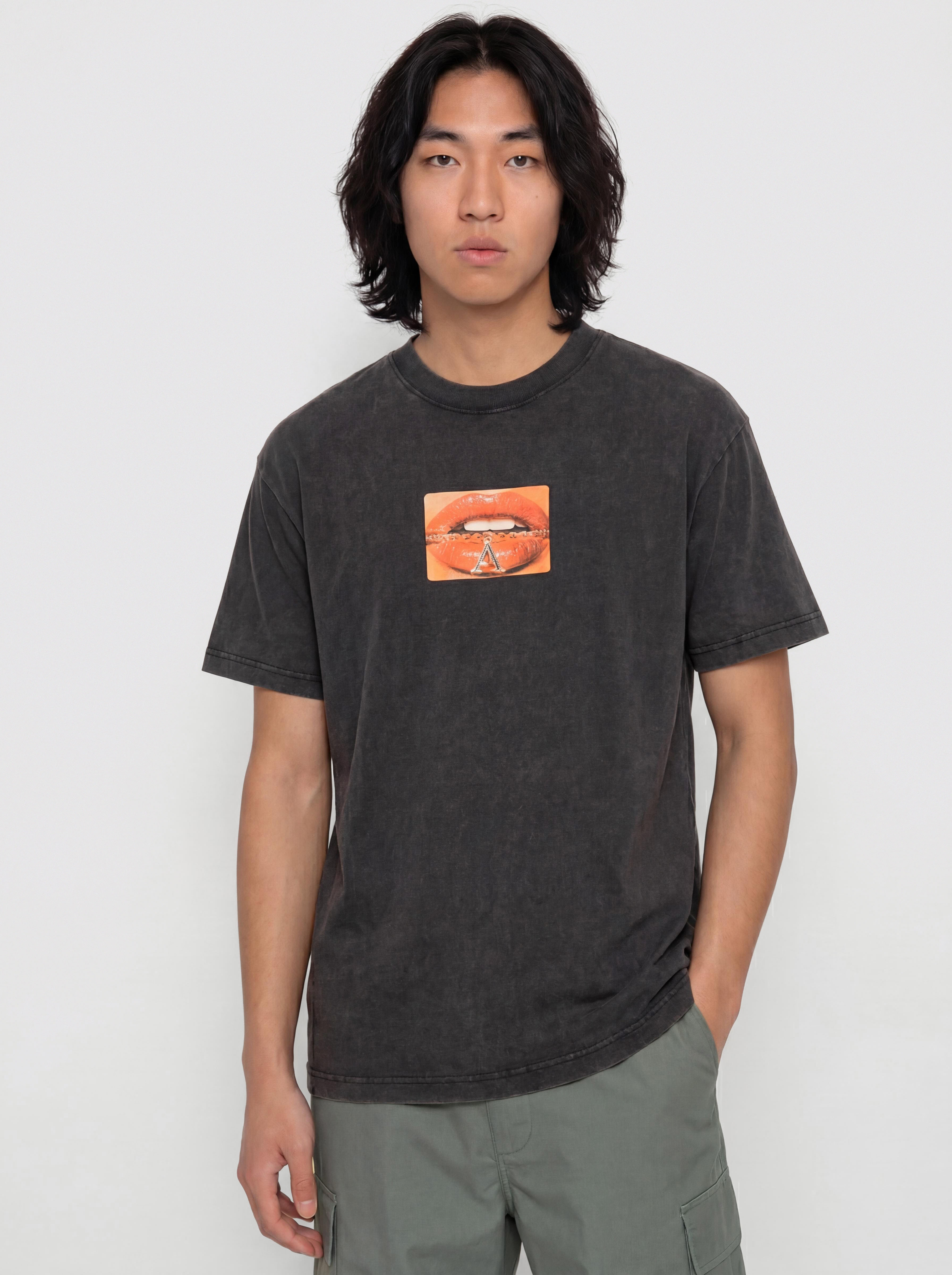 April Skateboards Pendant T-Shirt (vintage black)