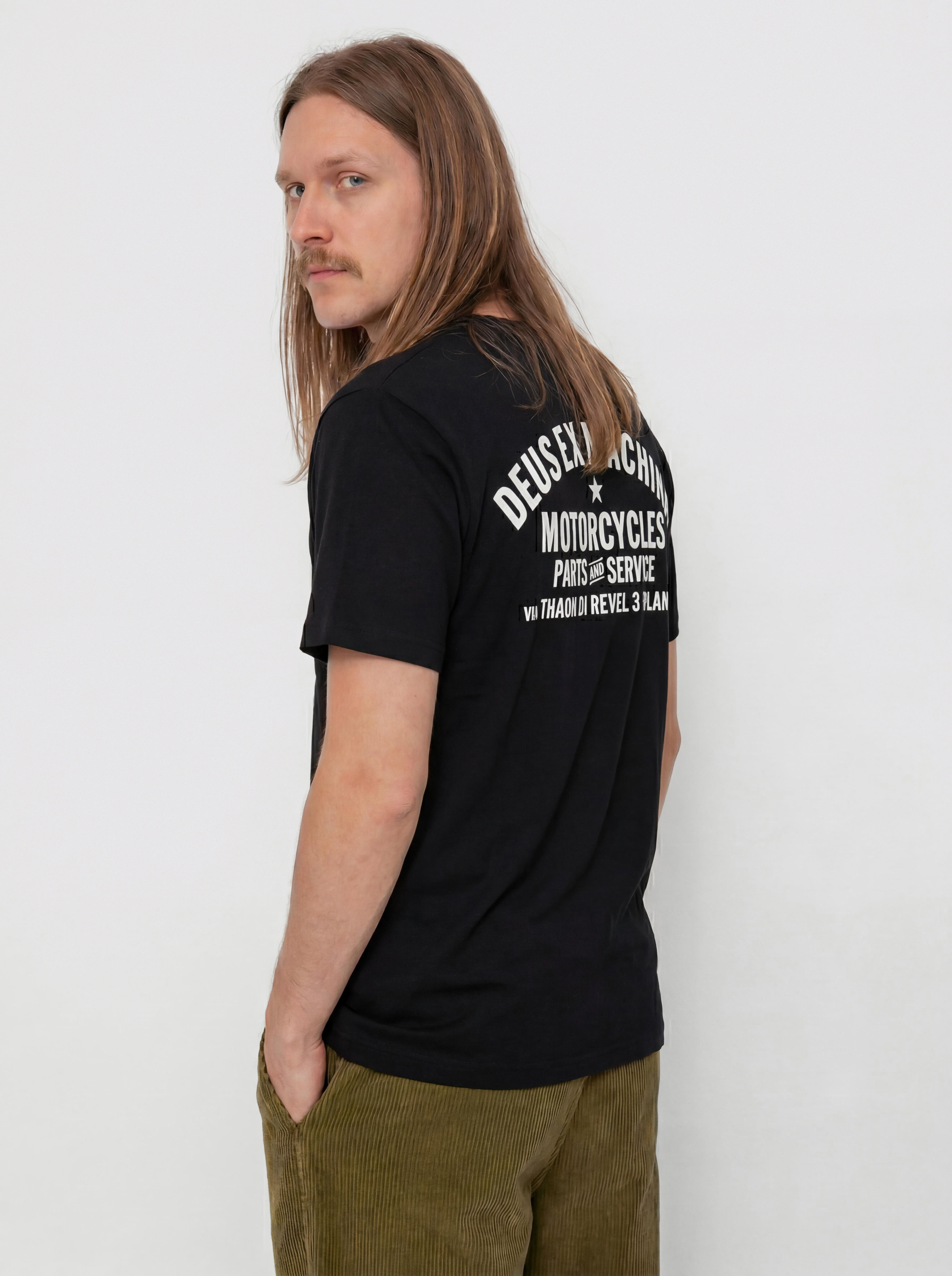 Deus Ex Machina Milano Address T-Shirt (black)