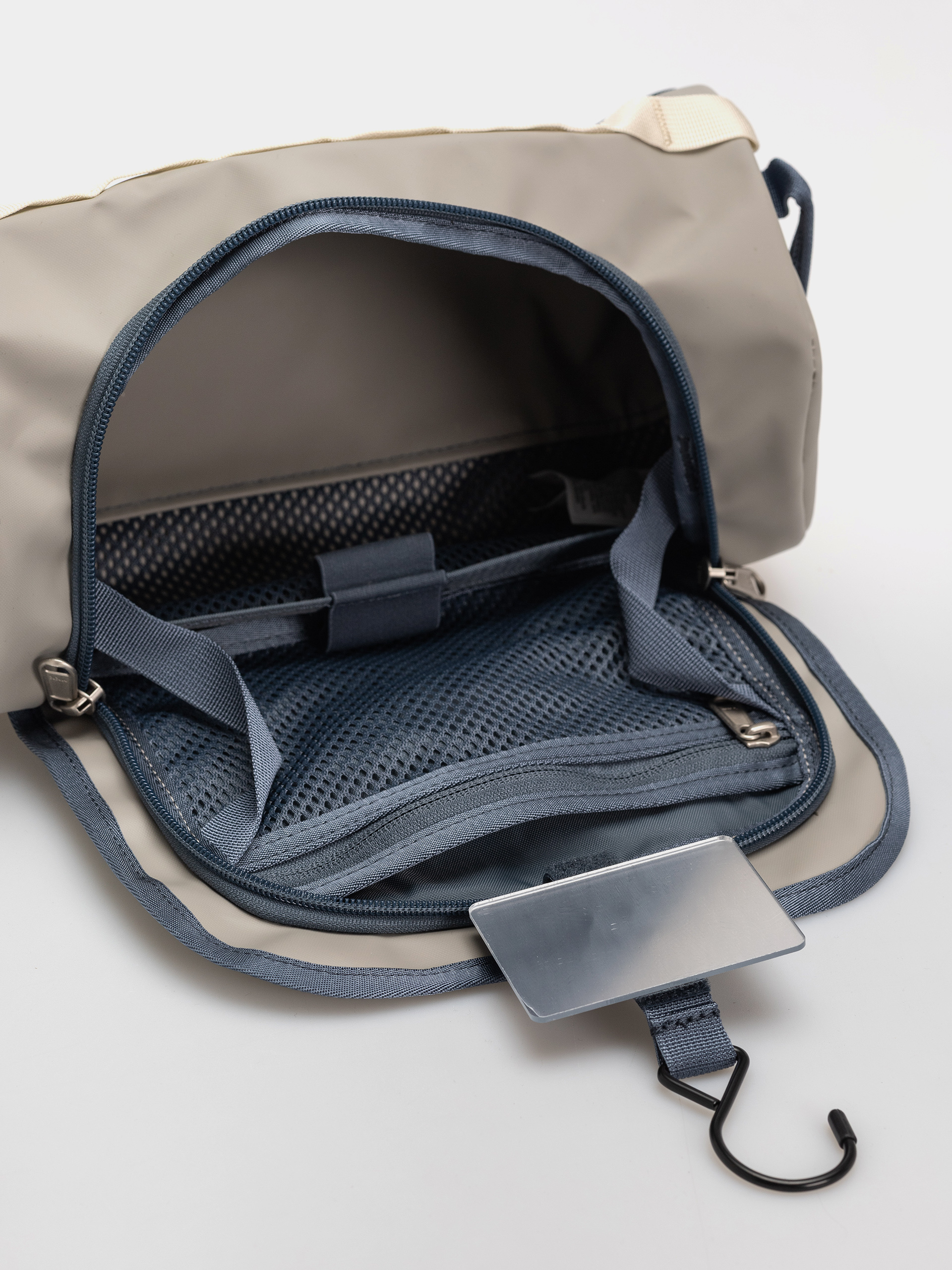 The North Face Bc Travel Canister L Cosmetic bag (stone slab/gran)