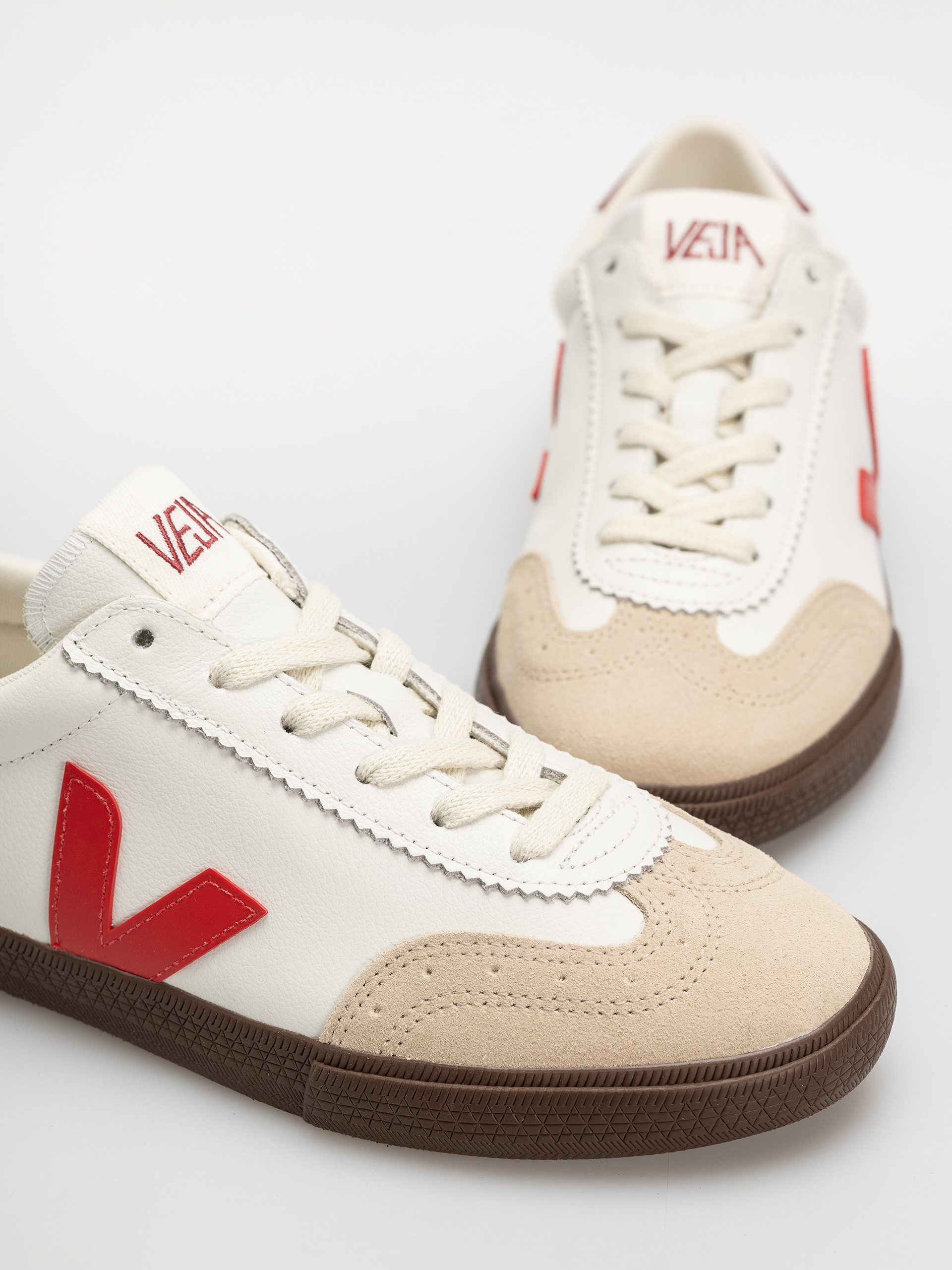 Veja Volley Wmn Schuhe (white pekin bark)