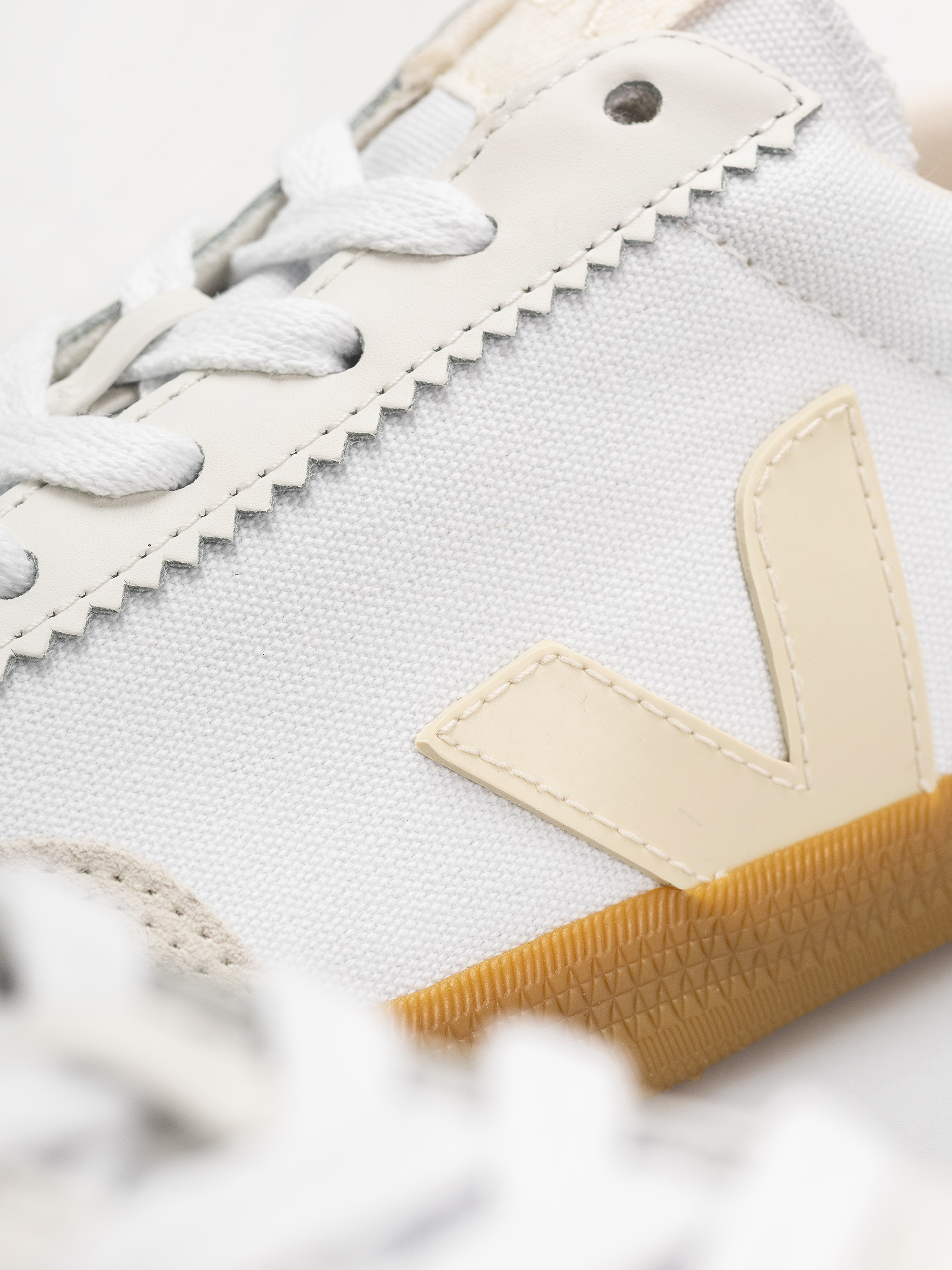 Veja Volley Wmn Schuhe (white pierre natural)