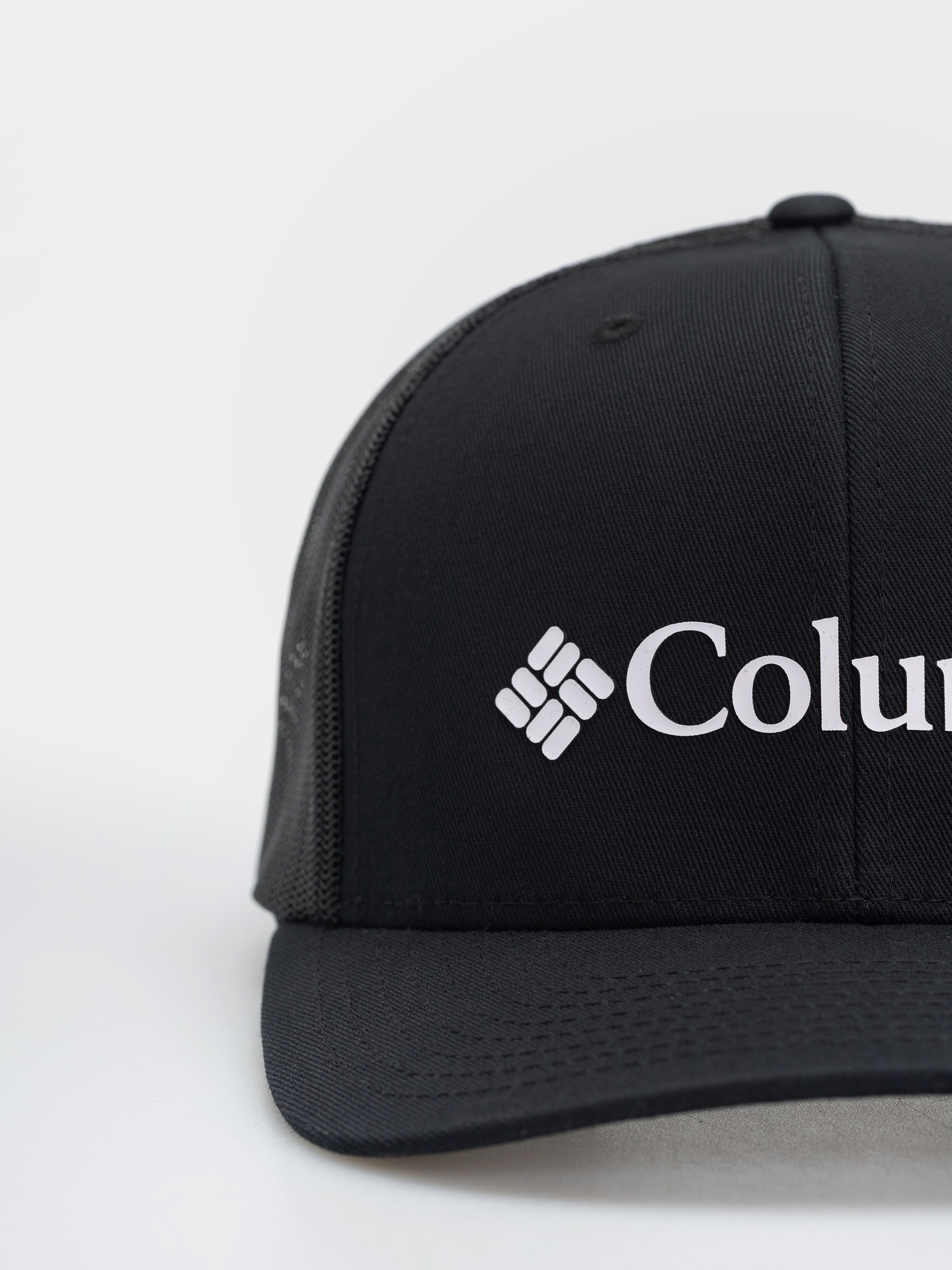 Columbia Mesh Snap Back Cap (black)
