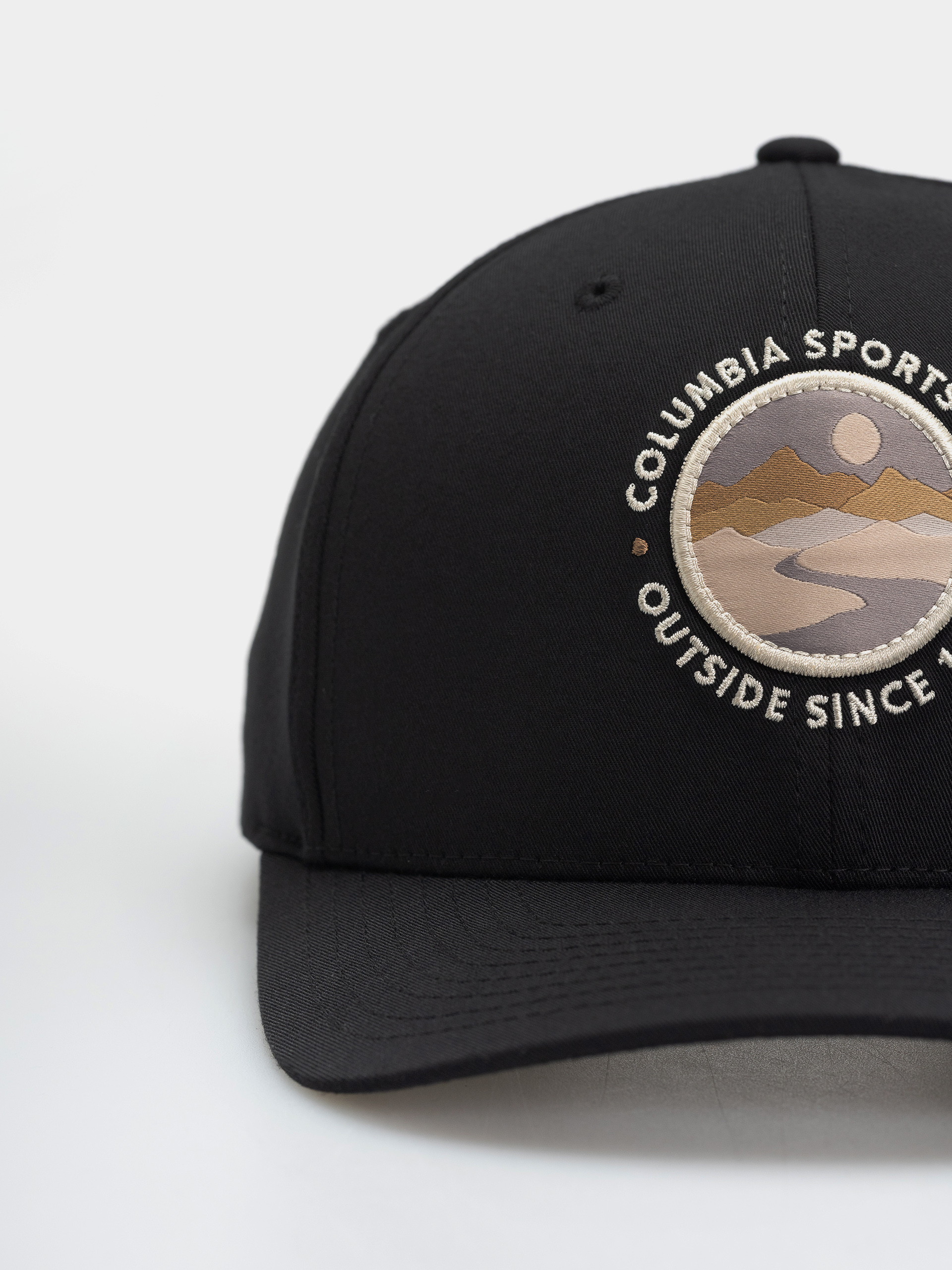 Columbia Lost Lager 3D Stretch Snapback Cap (black/landscape circle)