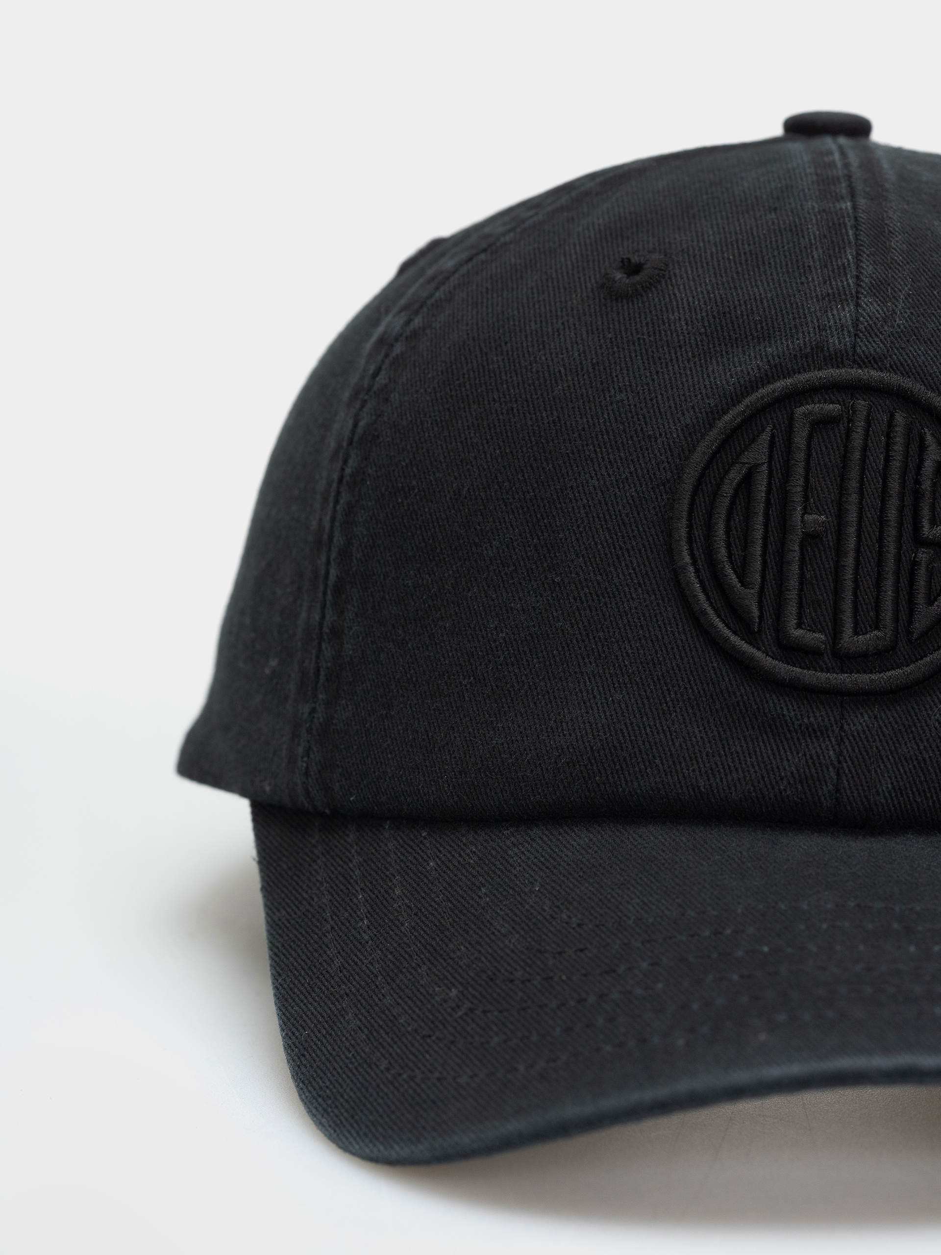 Deus Ex Machina Pill Logo Dad Cap (black)