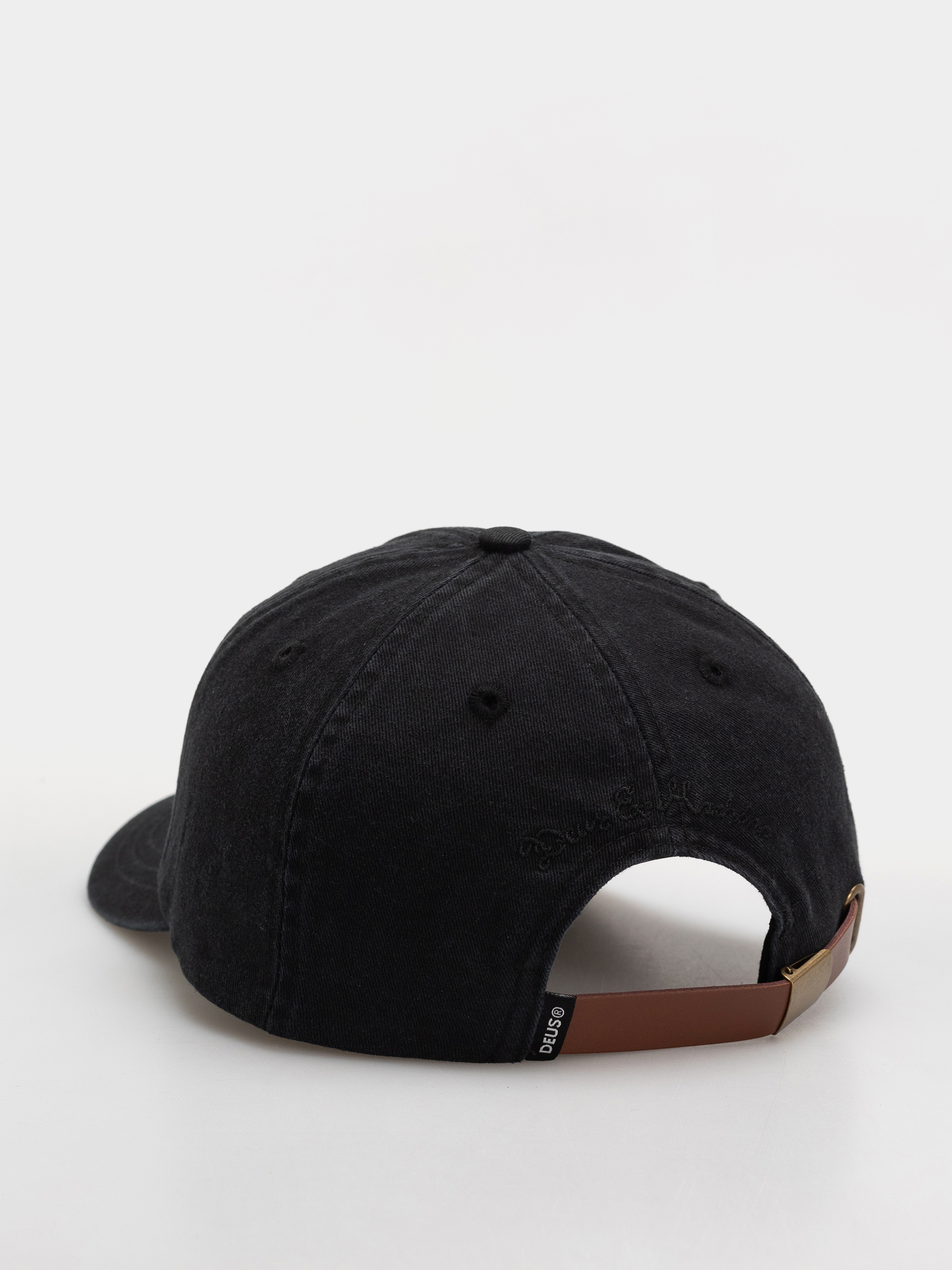 Deus Ex Machina Pill Logo Dad Cap (black)