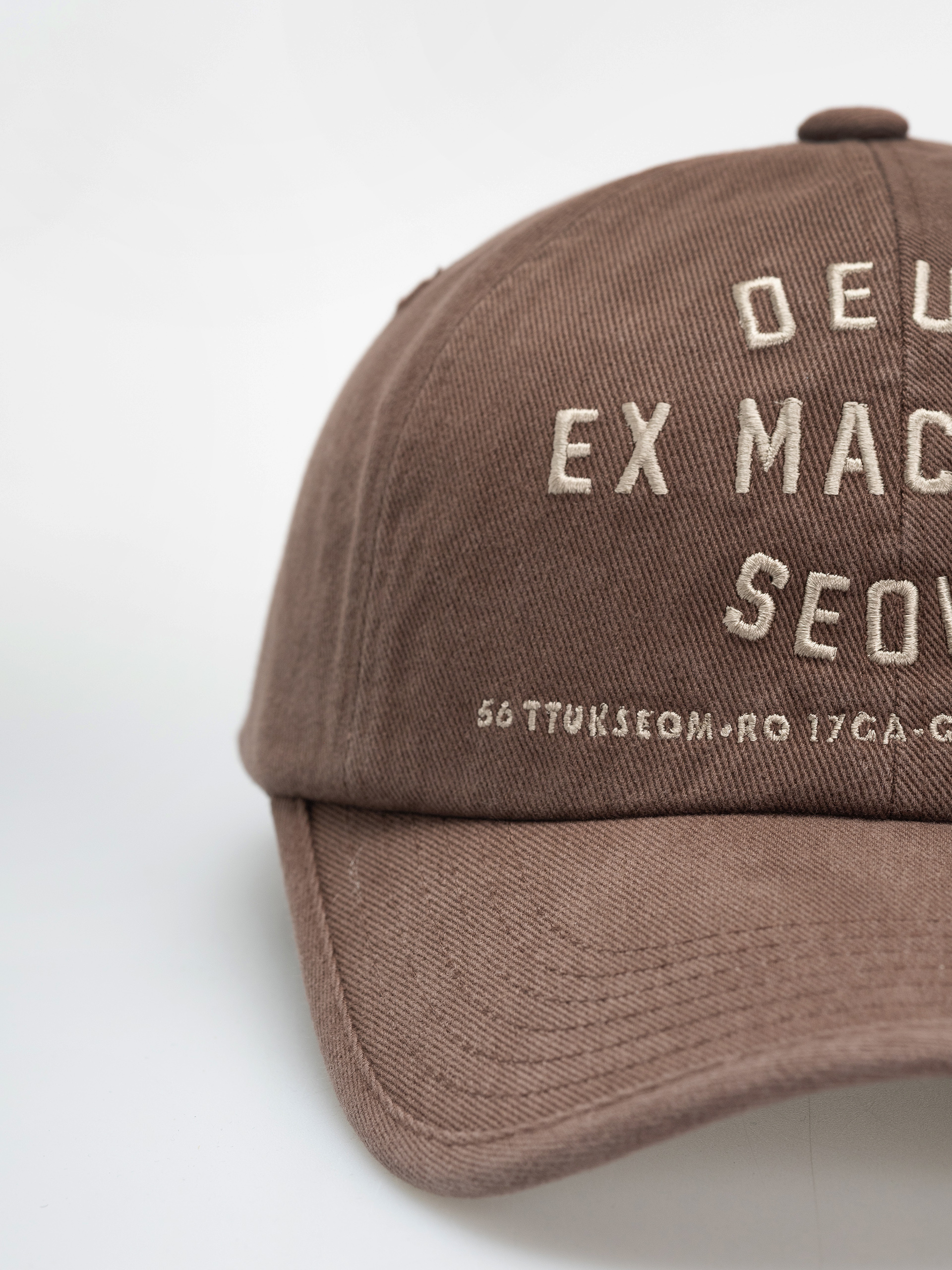 Deus Ex Machina Emblem College Address Cap (brown)