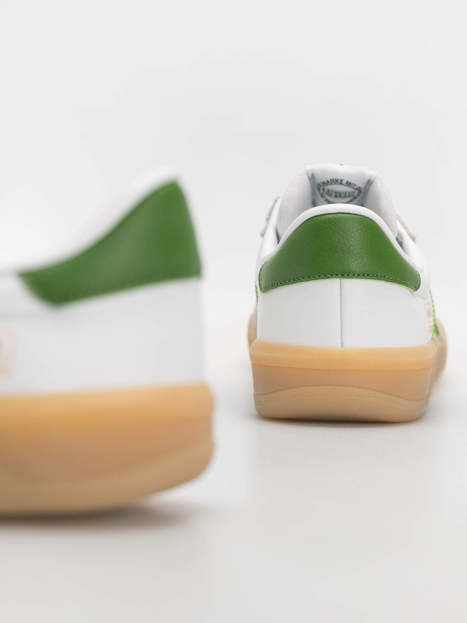 adidas Glenburn Shoes (ftwwht/cregrn/gum3)