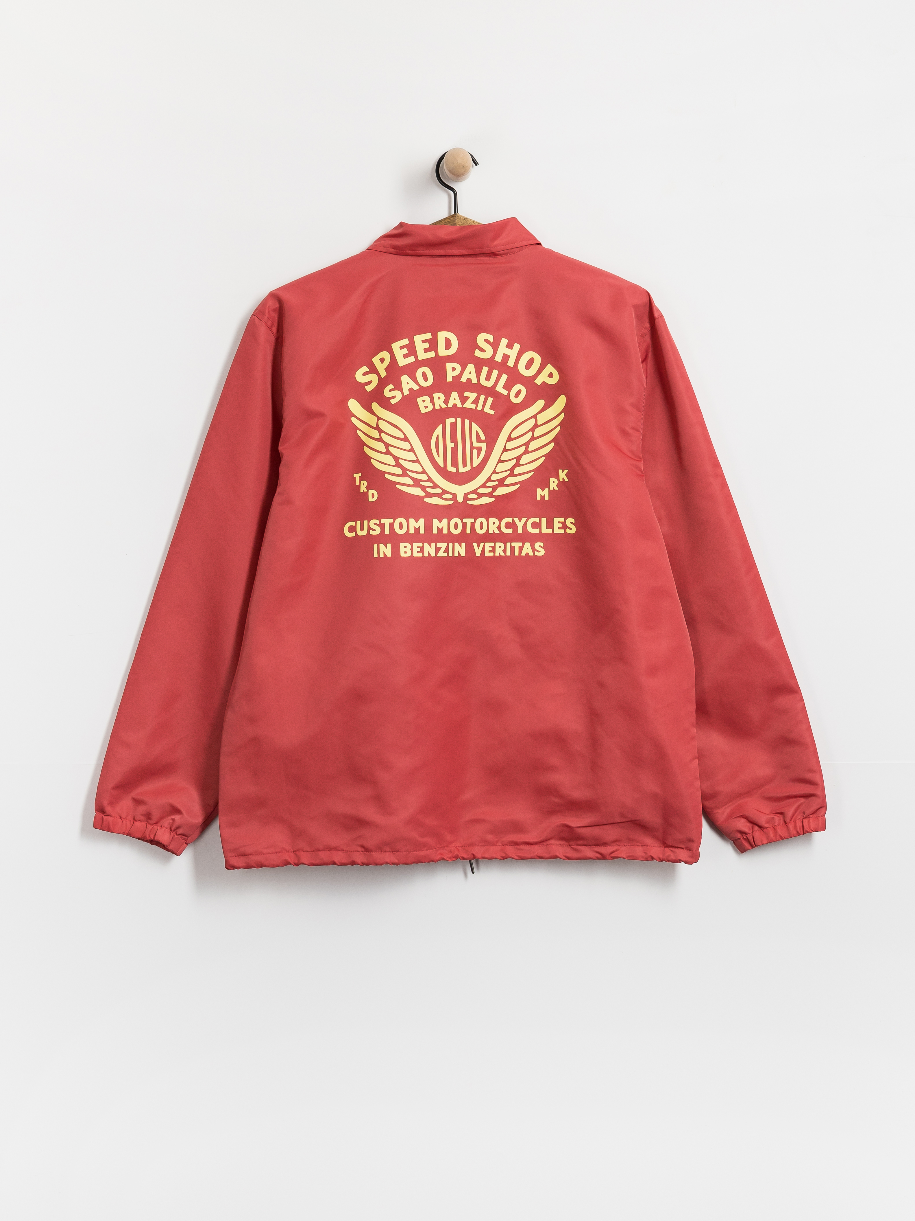 『TEN NYLON COACH JKT RED XS』 Deus Ex Machina Jacket Munificence Nylon Coach - red (melon red)