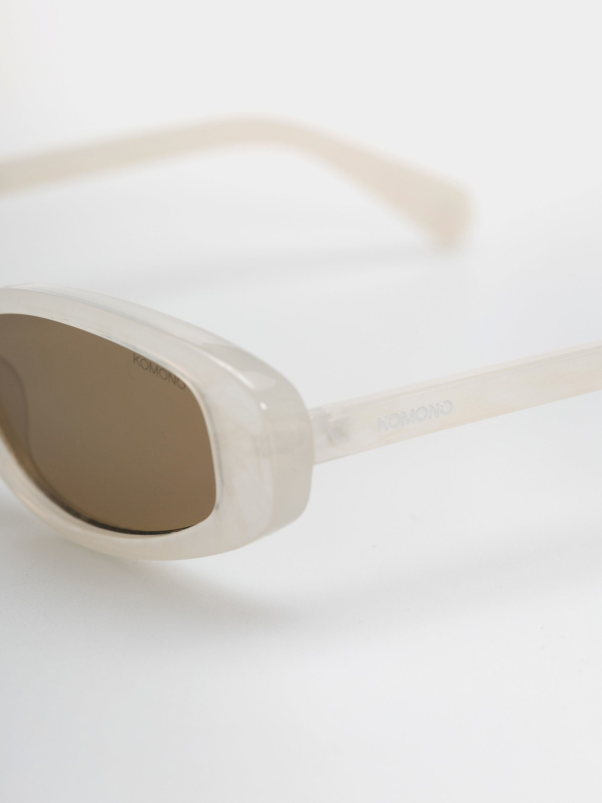 Komono Sunglasses Emery (alabaster)