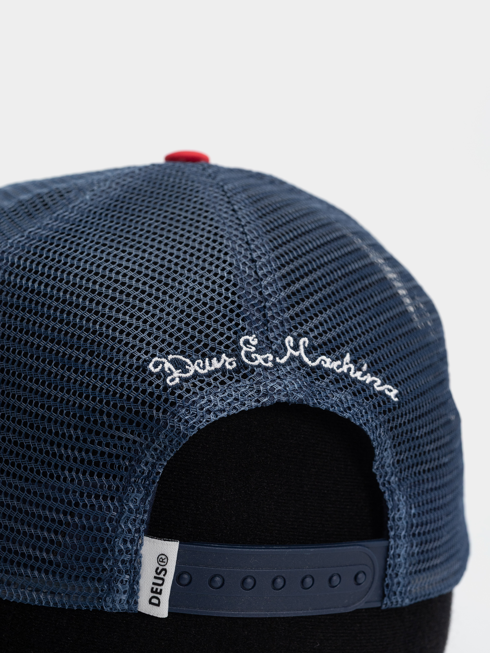 Deus Ex Machina Cap Pill (red navy)
