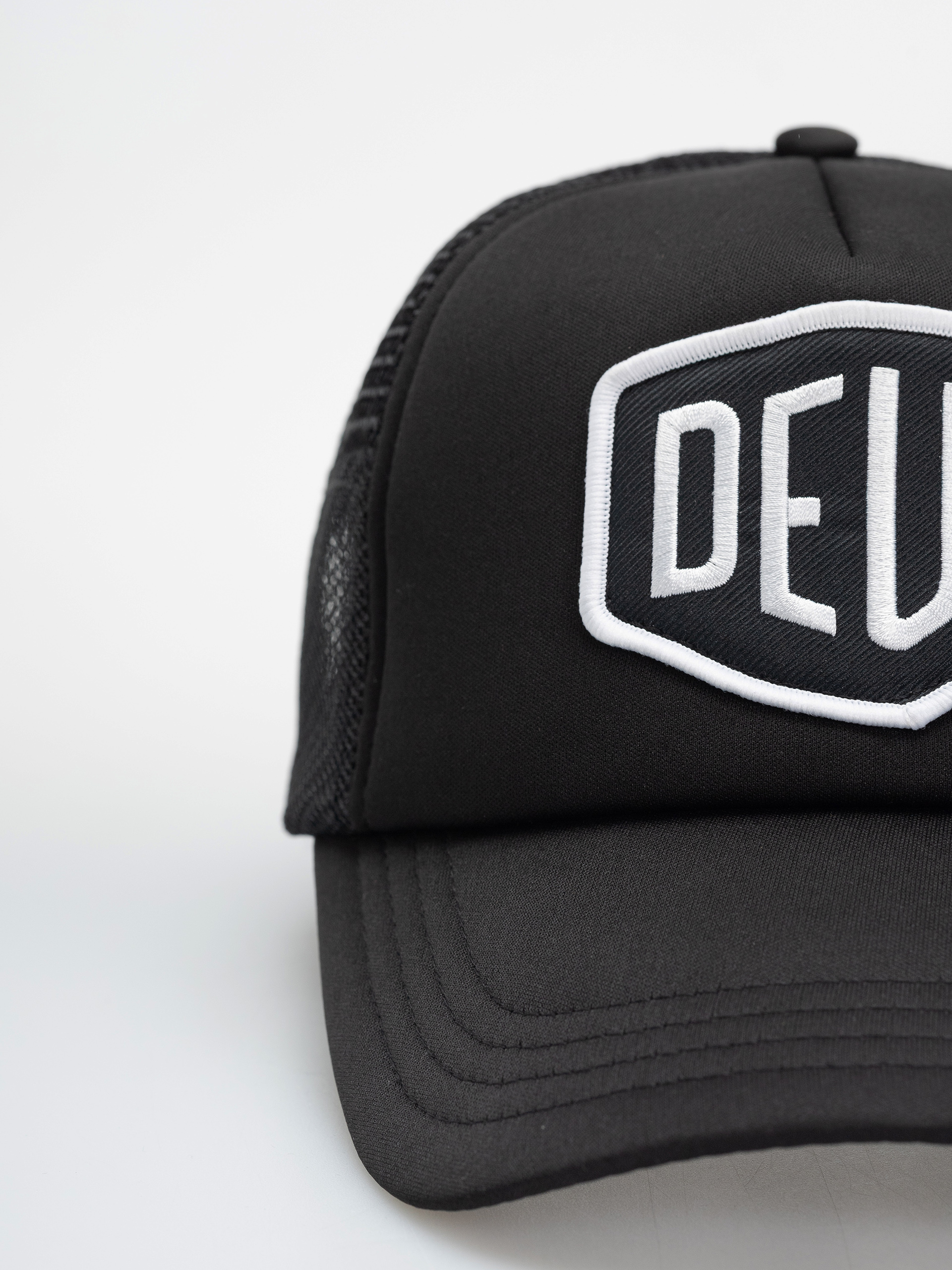 Deus Ex Machina Cap Baylands (black white)