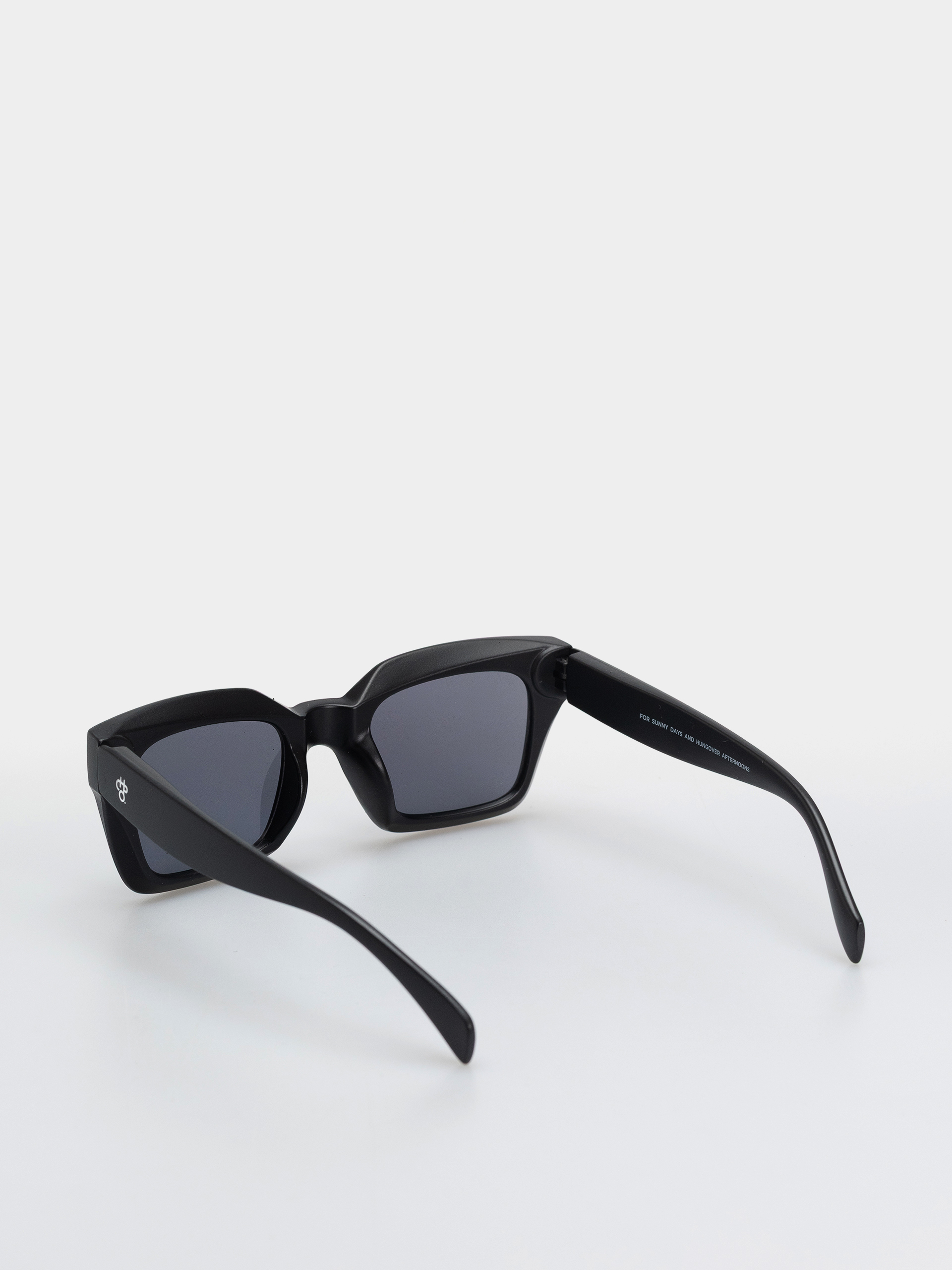 CHPO Anna Sunglasses (matte black/black)