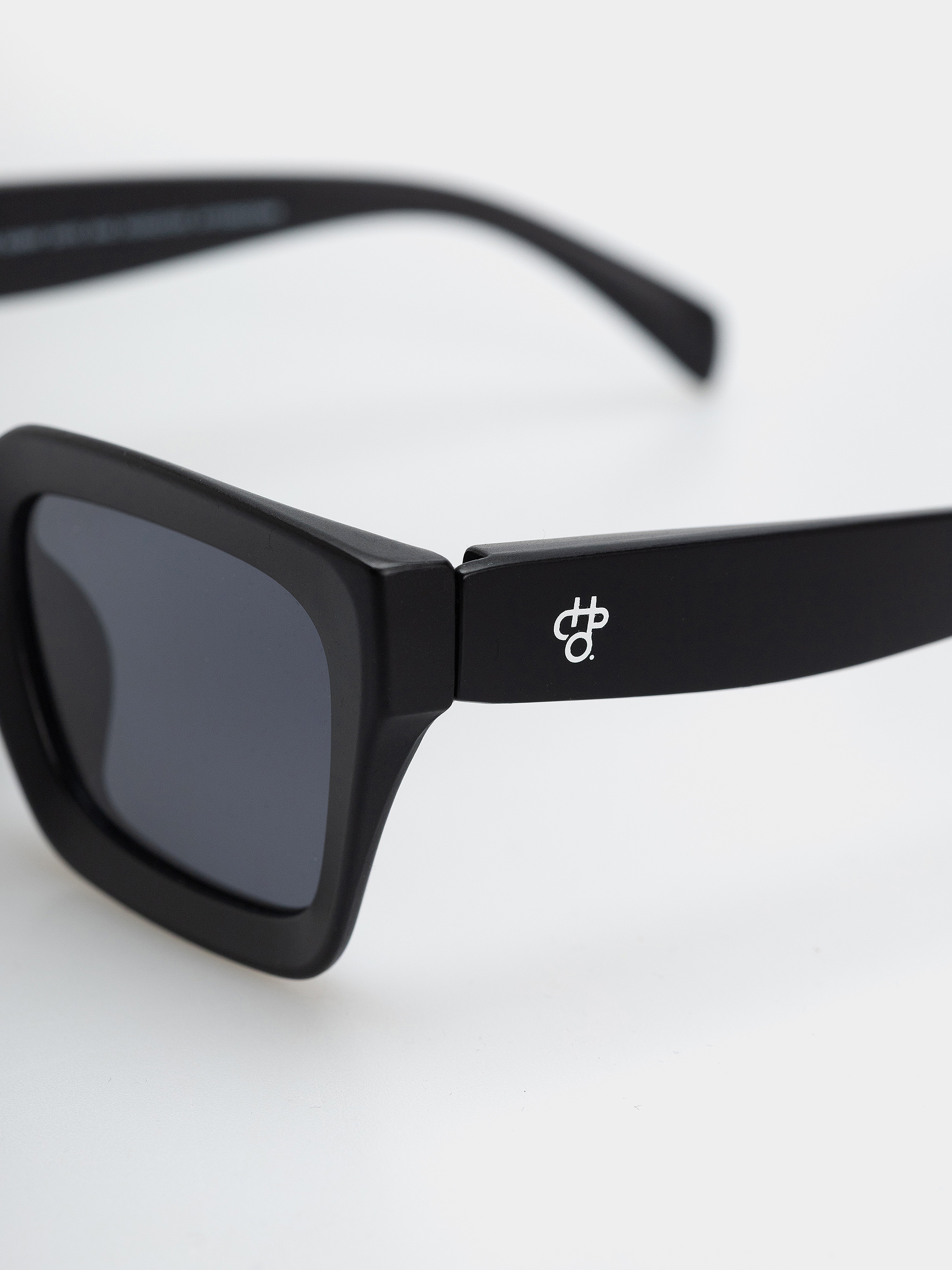 CHPO Anna Sonnenbrille (matte black/black)