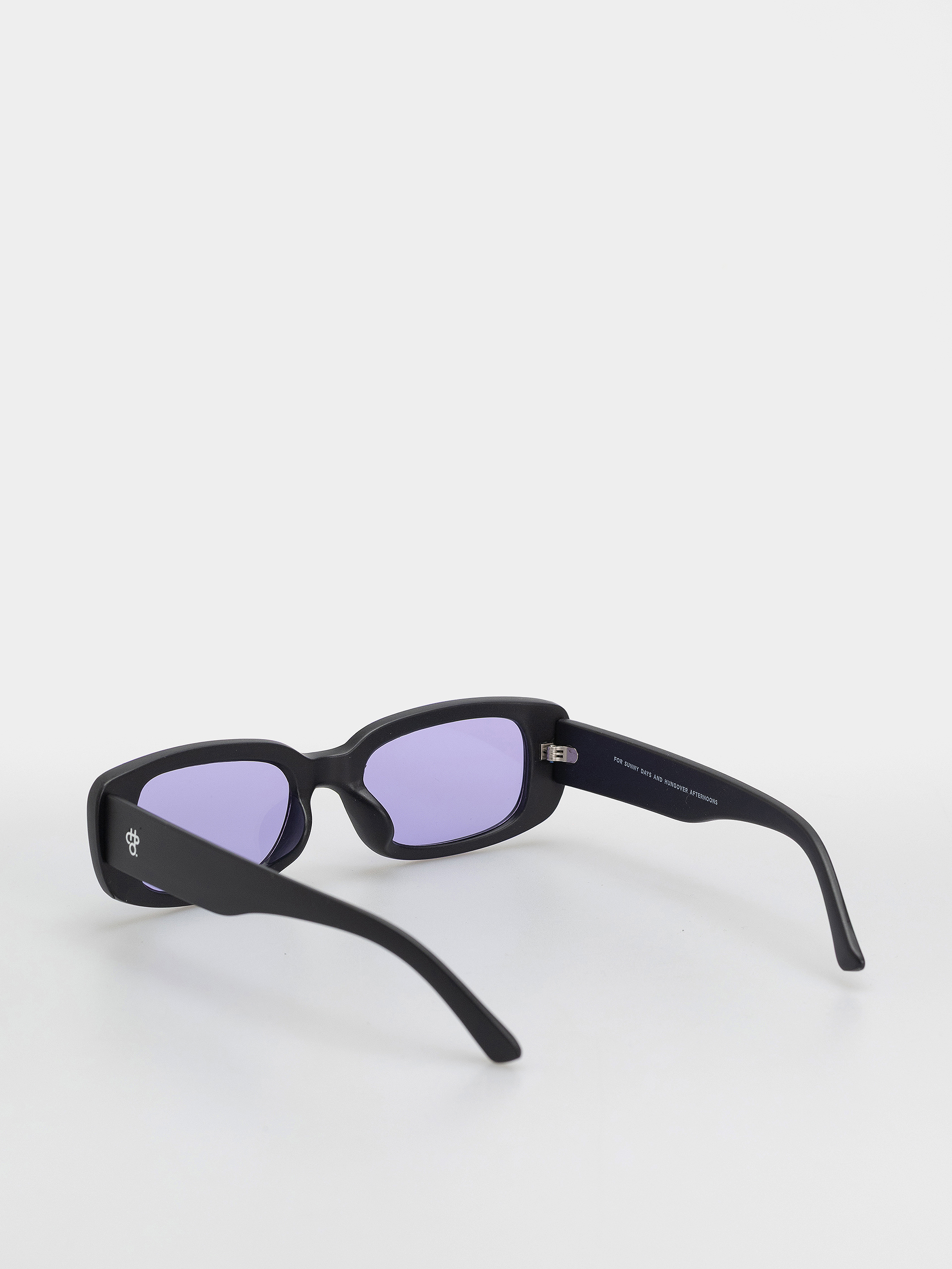 CHPO Nicole Sunglasses (matte black/purple)