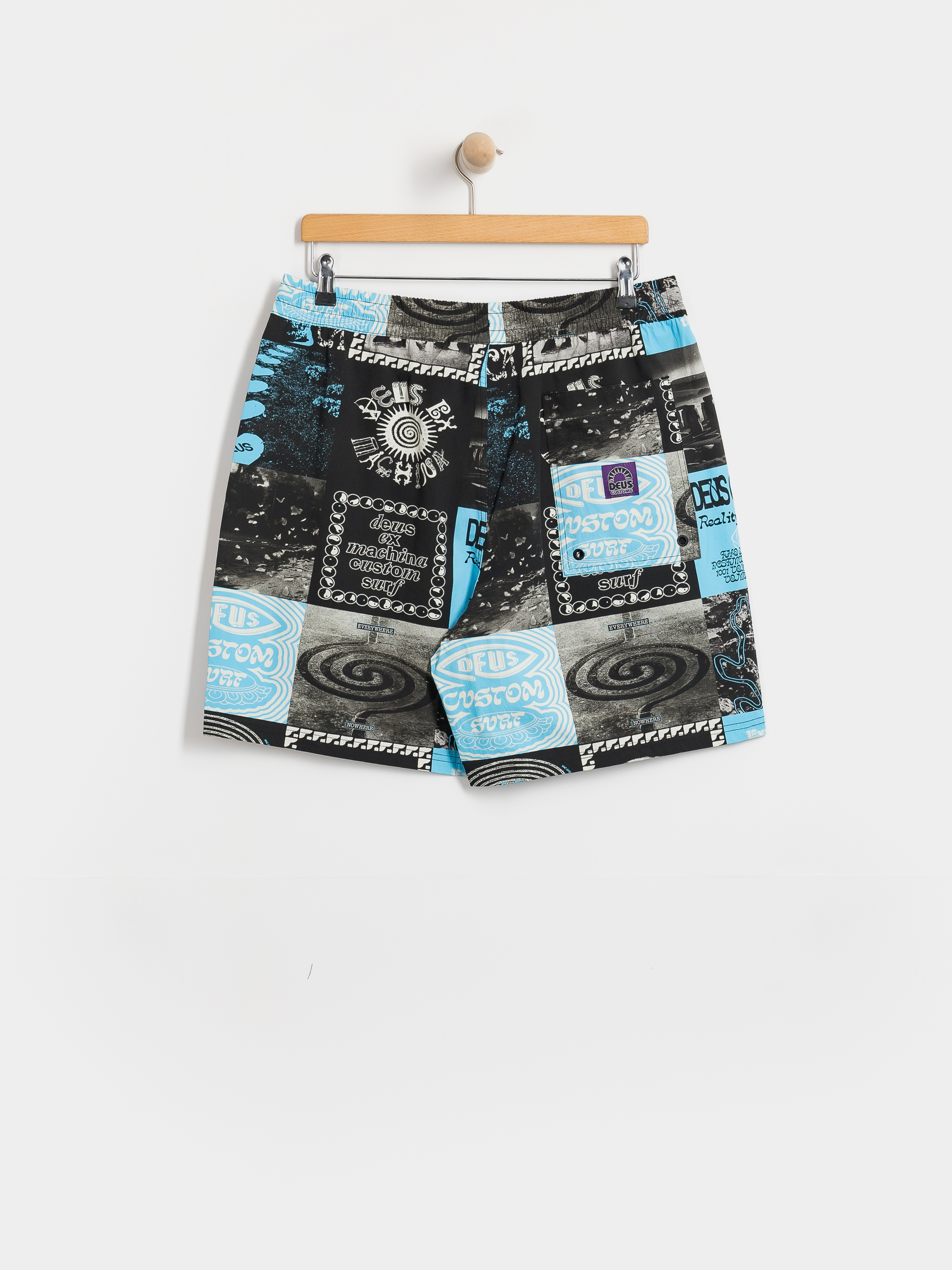 Deus Ex Machina Washed Away Swim Shorts (caviar)