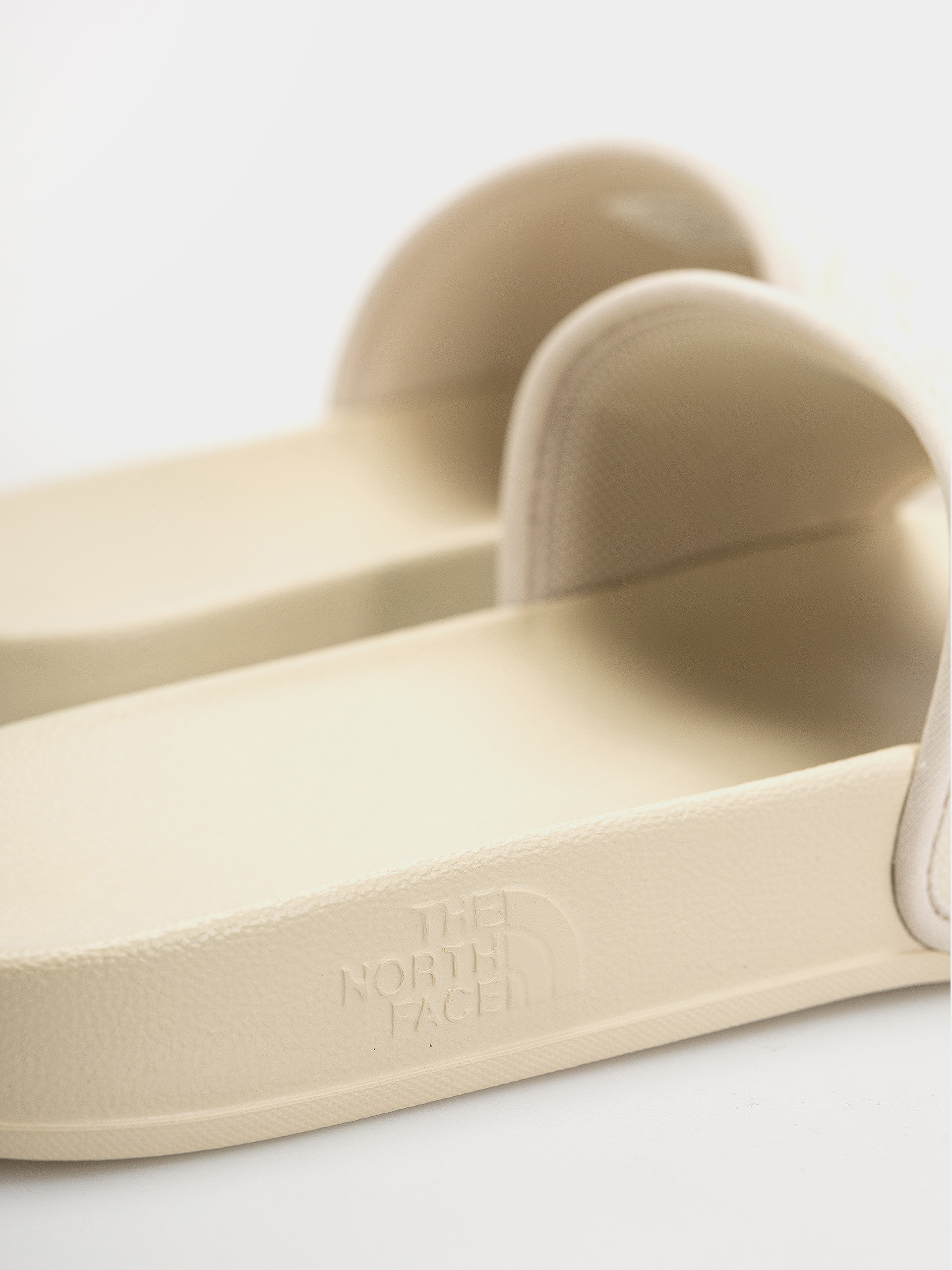 The North Face Base Camp III Flip-flops (desert stone/wh)