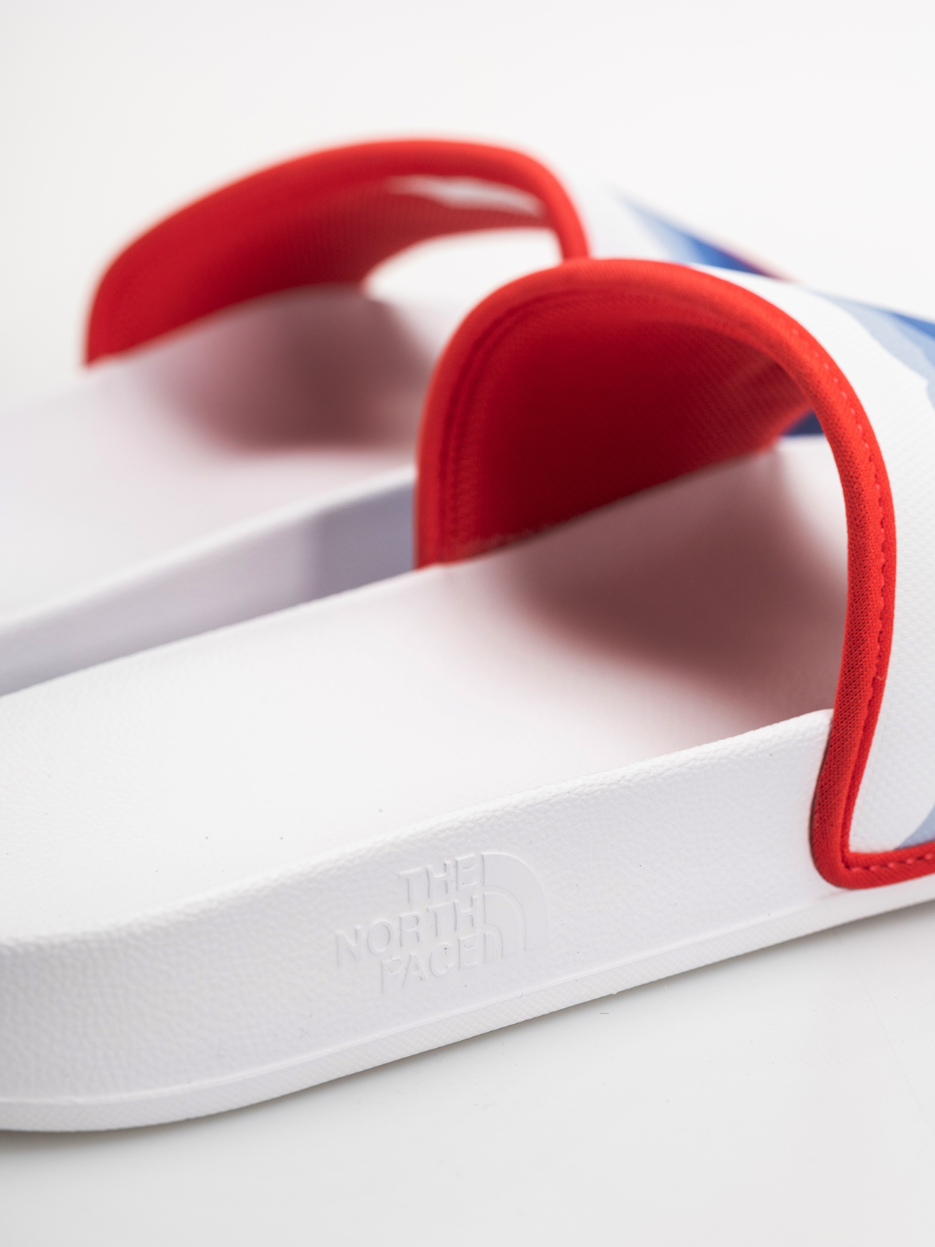 The North Face Base Camp III Flip Flops (sky scene print)