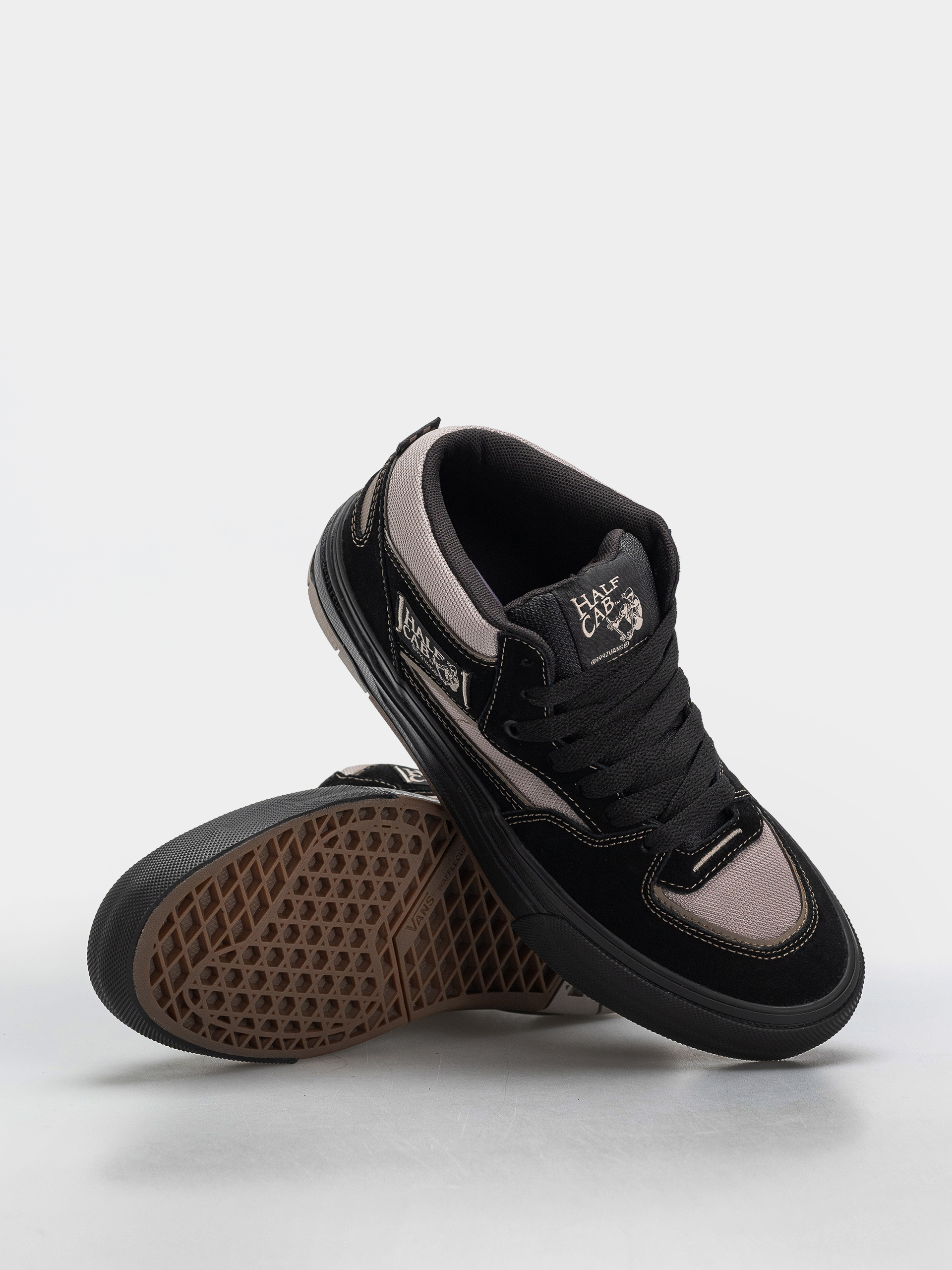 Vans Skate Half Cab Wafflecup Shoes (black/peyote)