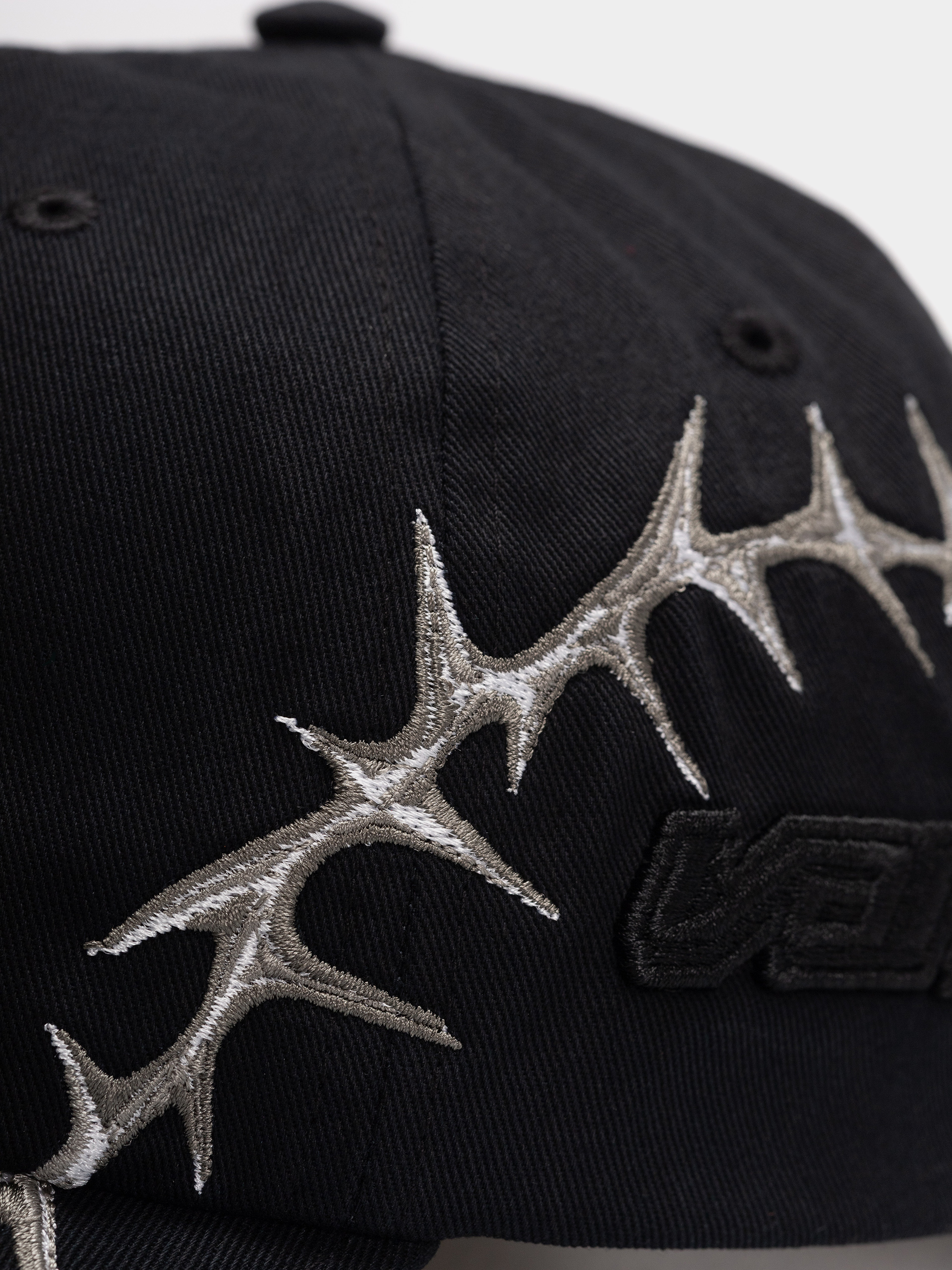 Vans Thorn Curved Bill Jockey Cap (black)