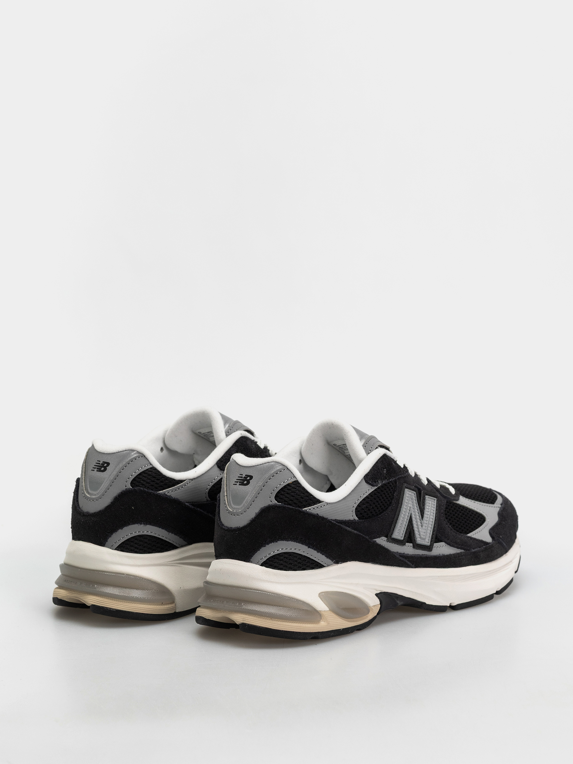 New Balance 2010 Schuhe (black/shadow grey/sea salt)