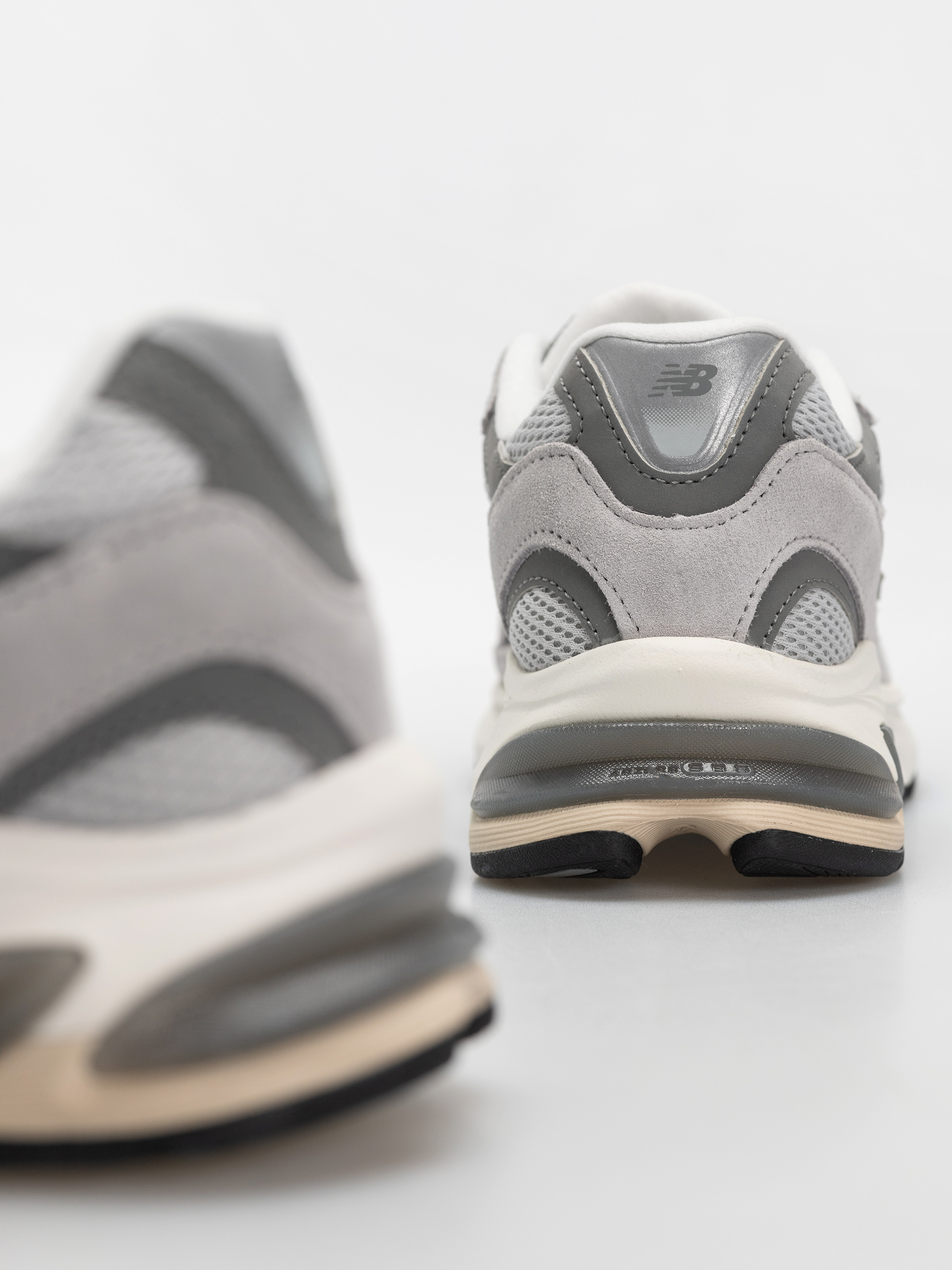 New Balance 2010 Shoes (raincloud/harbor grey/white)