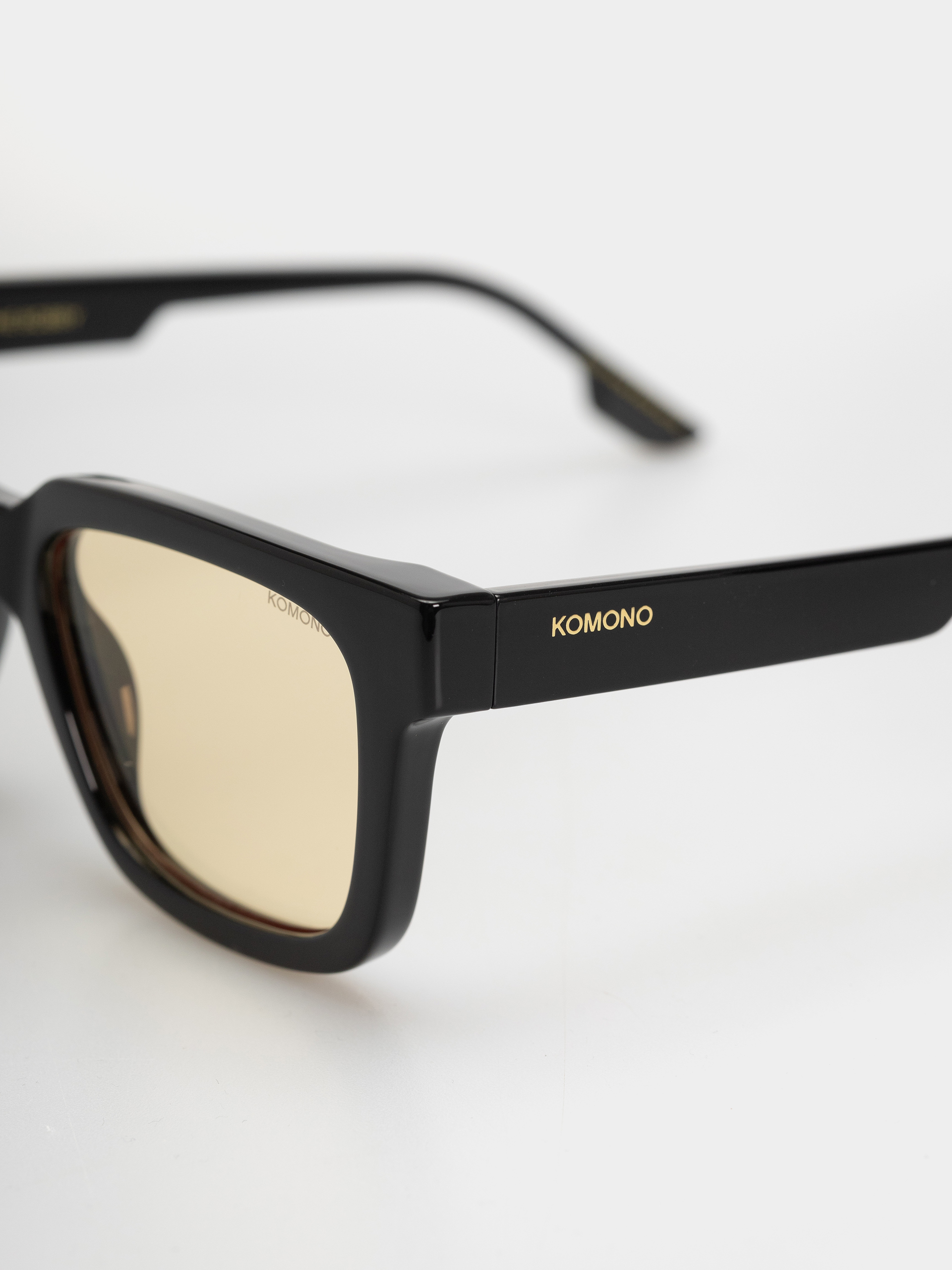 Komono Bobby Sunglasses (black flare)