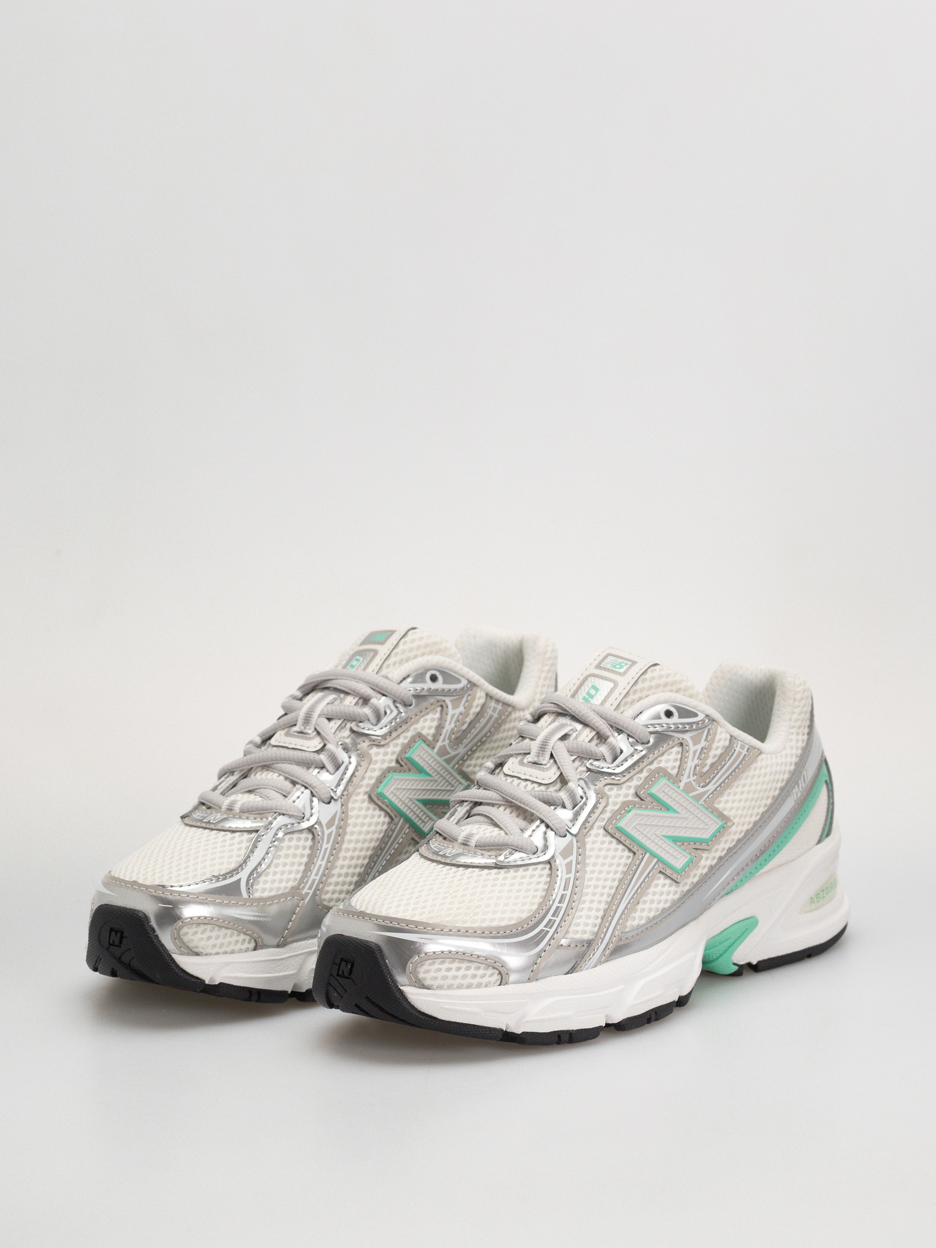 New Balance 740 JR Shoes (silver metallic/deep end)