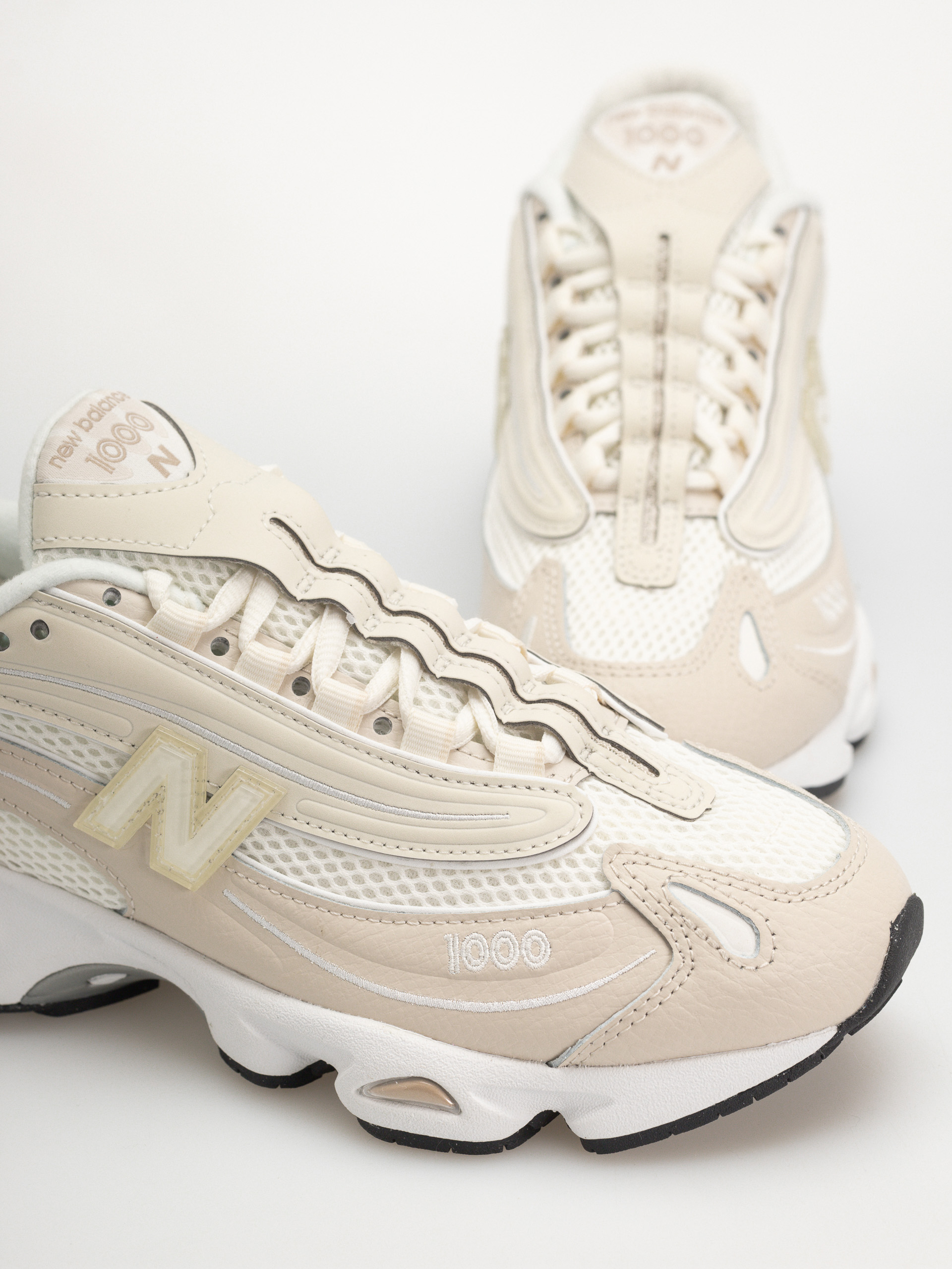 New Balance Shoes 1000 (timberwolf/sea salt)