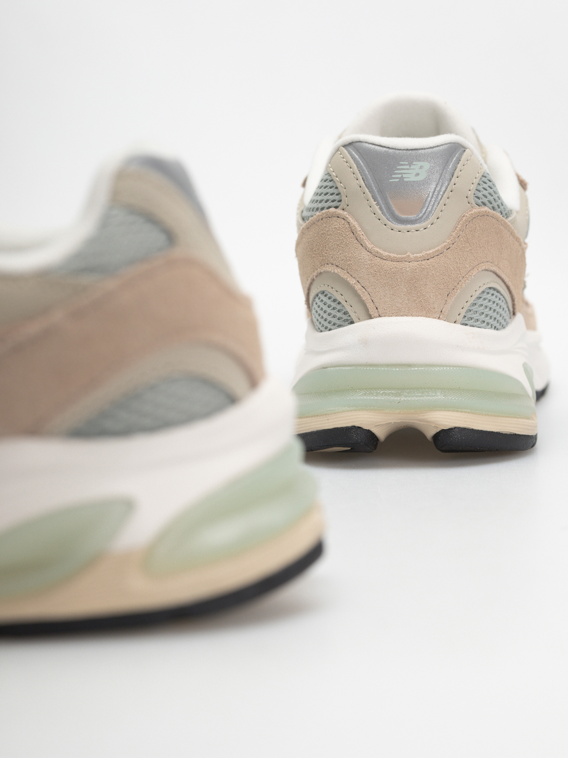 New Balance Shoes 2010 (mindful grey/lone star grey/shipyard)