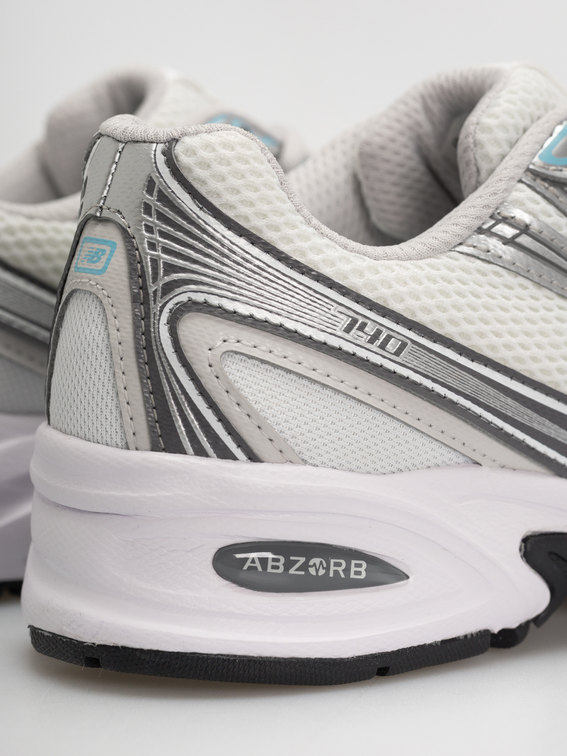 New Balance Shoes 740 (103 white/castlerock)