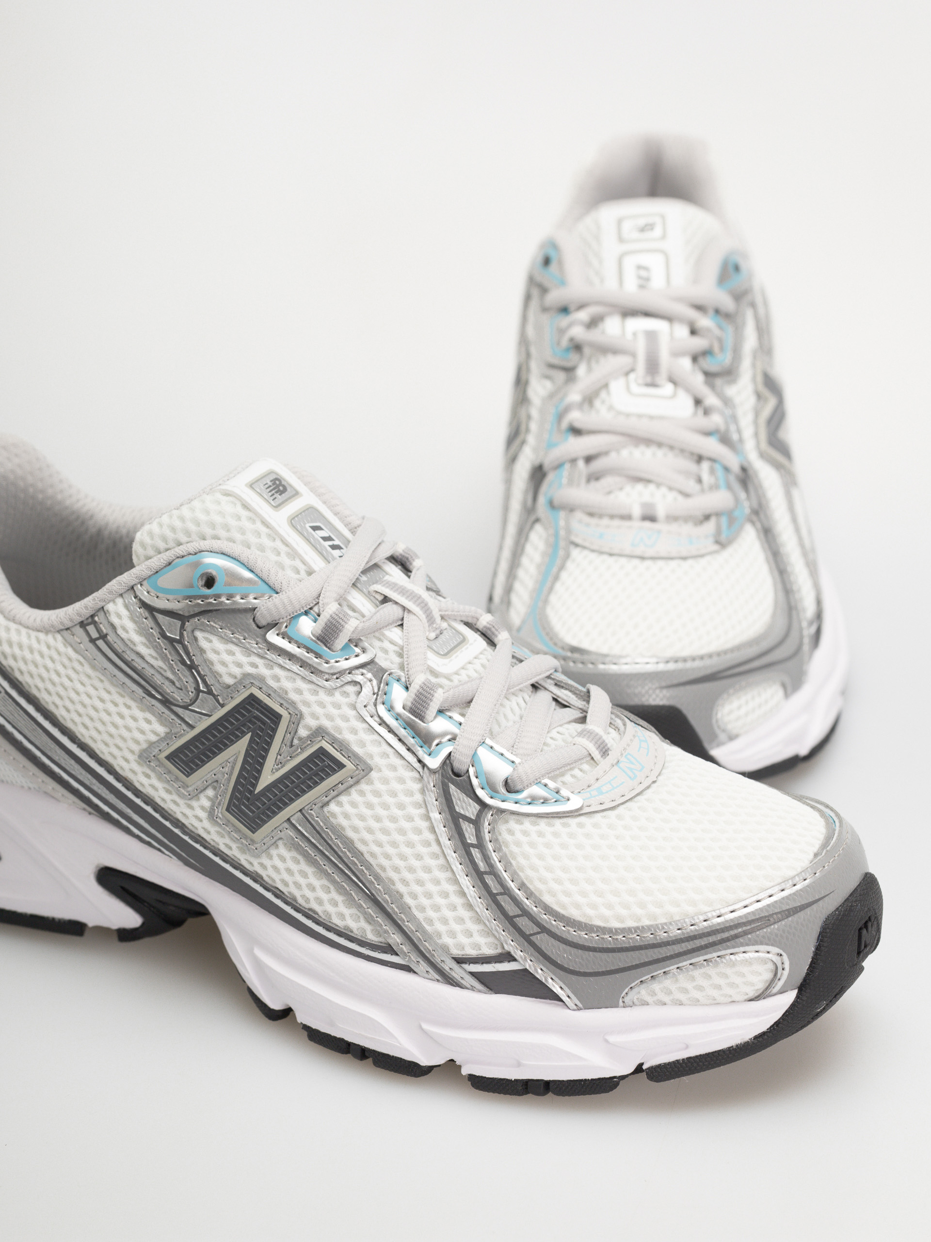 New Balance Schuhe 740 (103 white/castlerock)