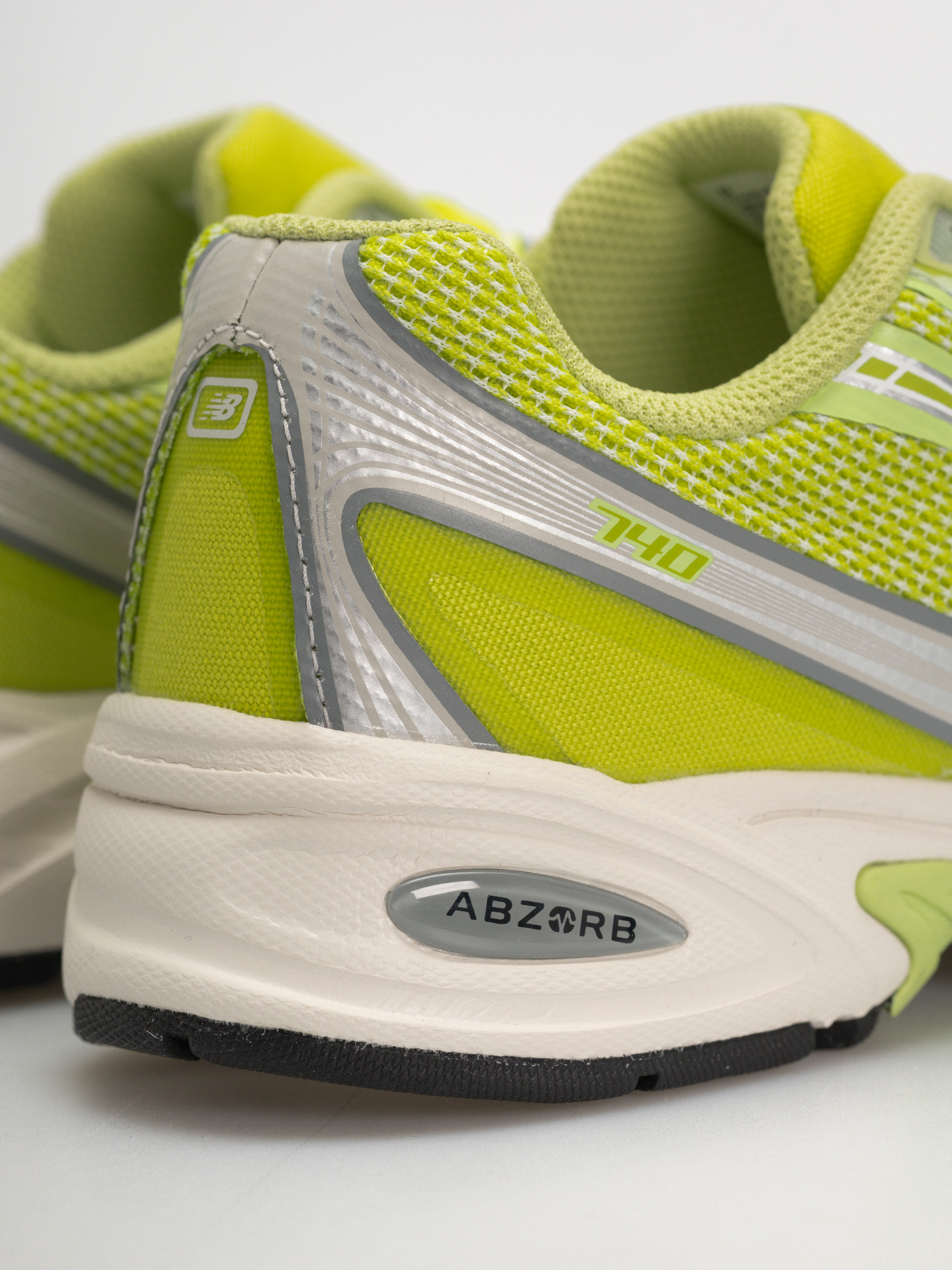 New Balance Schuhe 740 (timberwolf/afterglow)