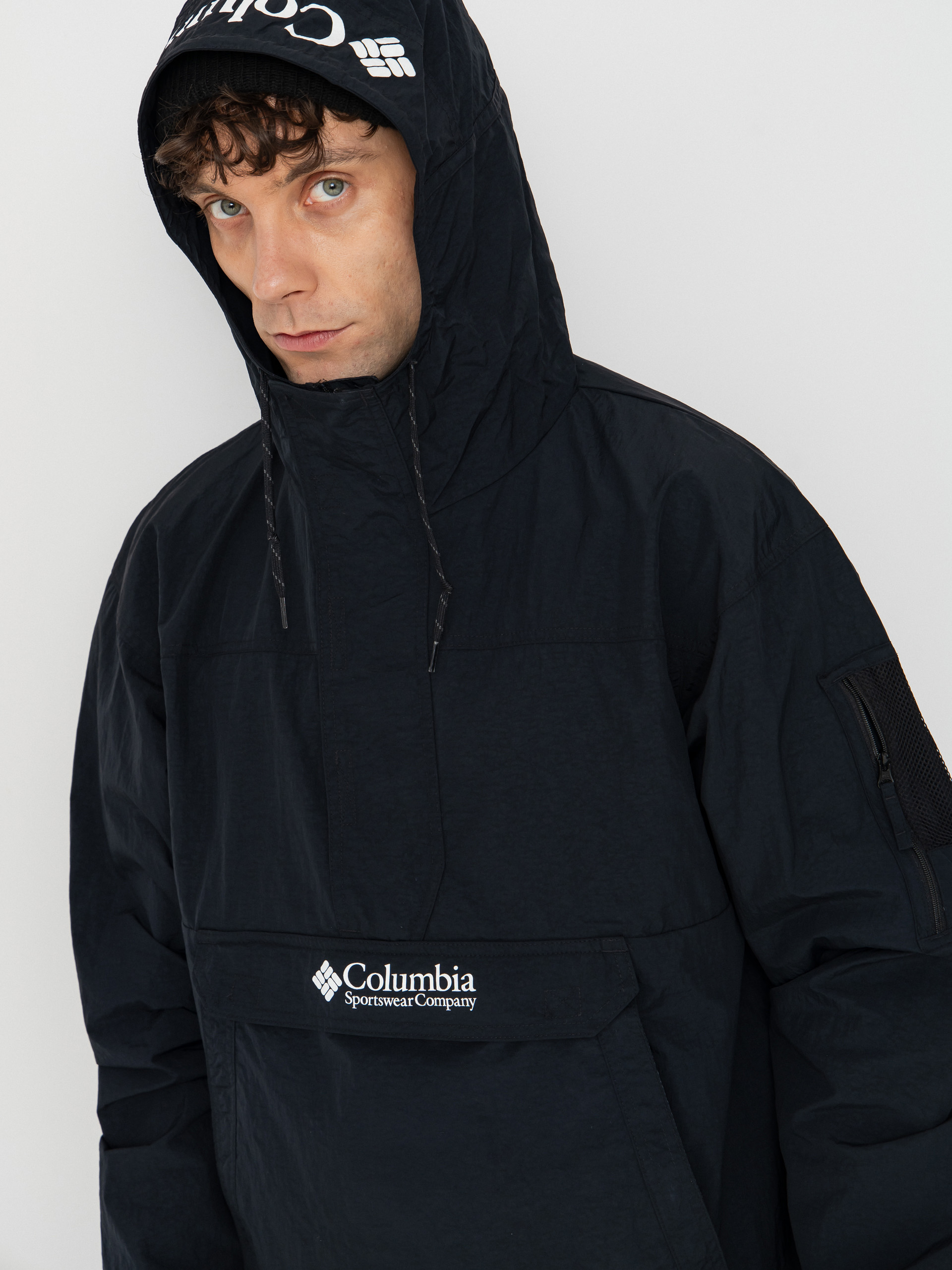 Columbia Challenger Windbreaker Anorak Jacket (black)