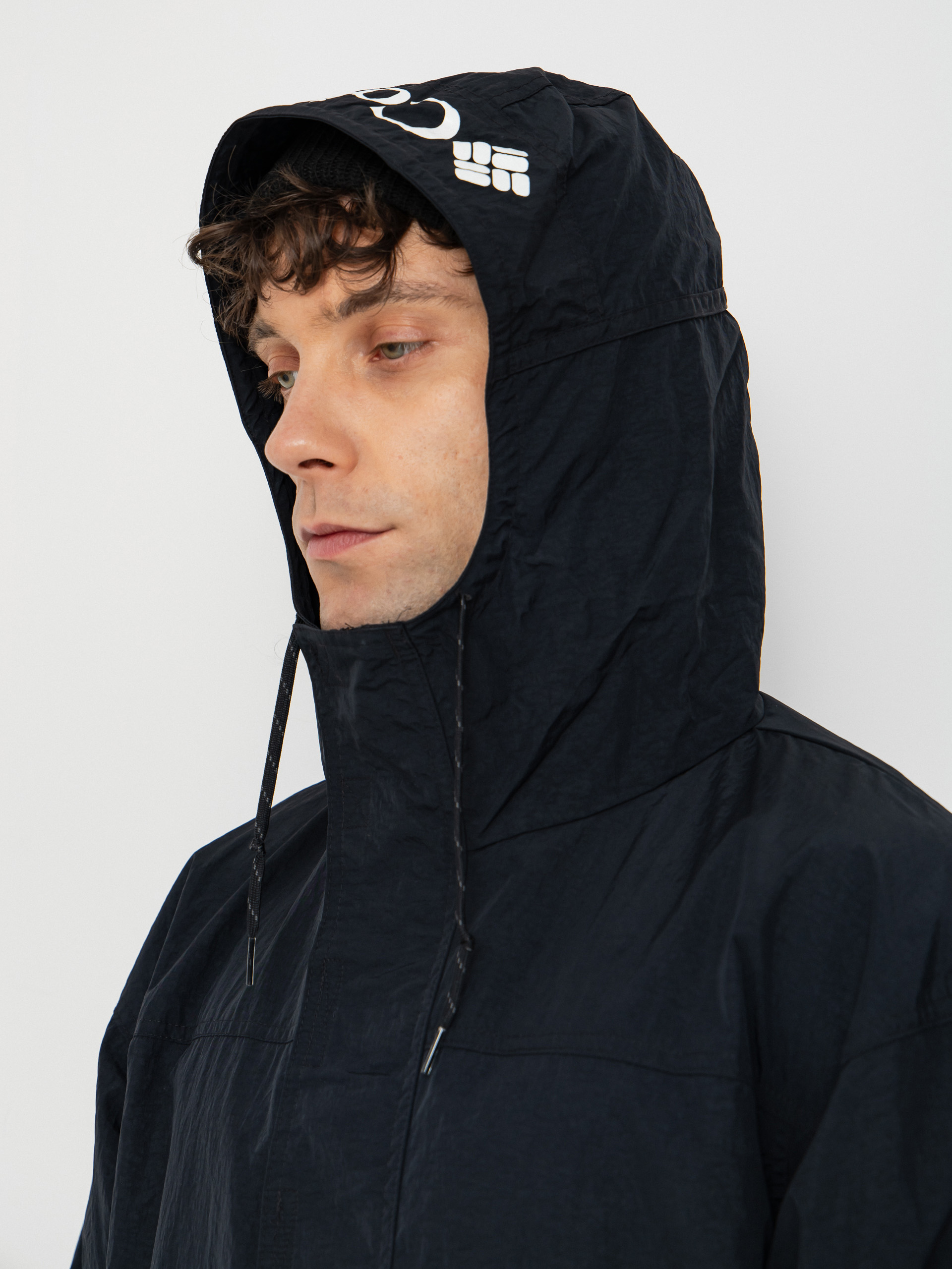 Columbia Challenger Windbreaker Anorak Jacket (black)