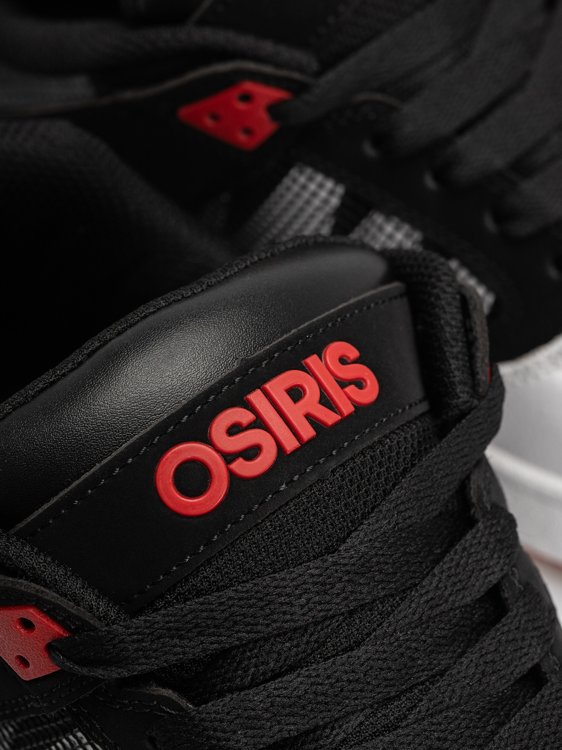 Osiris Shoes Pixel (white/black/red)