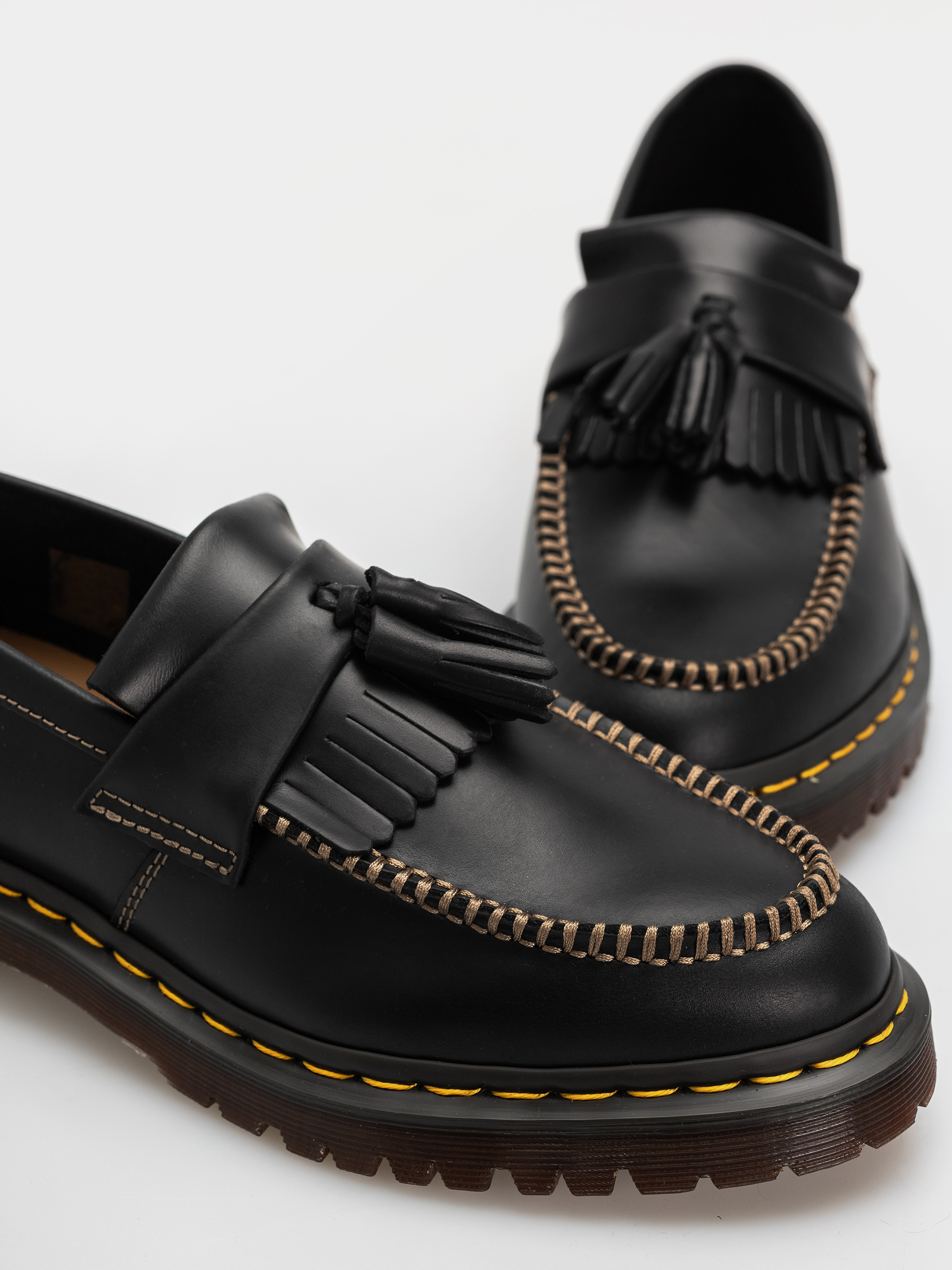 Dr. Martens Adrian Ben Tassel Loafer Schuhe (black orleans)
