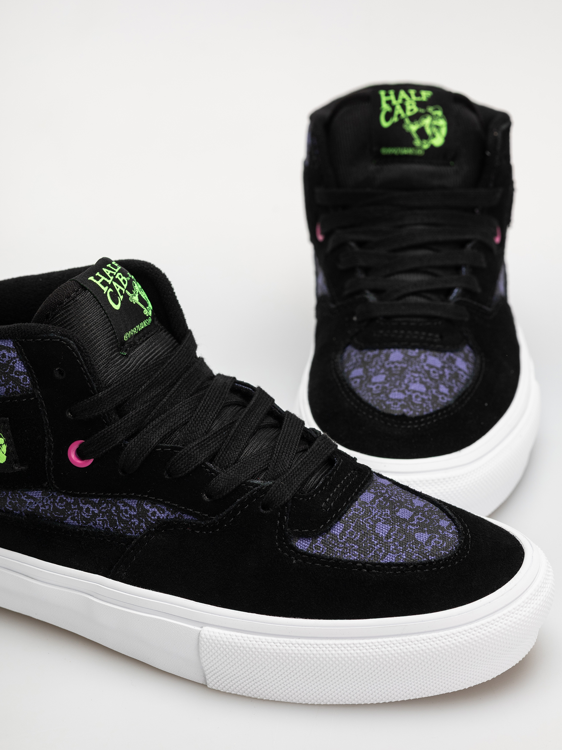 Vans Skate Half Cab Shoes (violet purple)