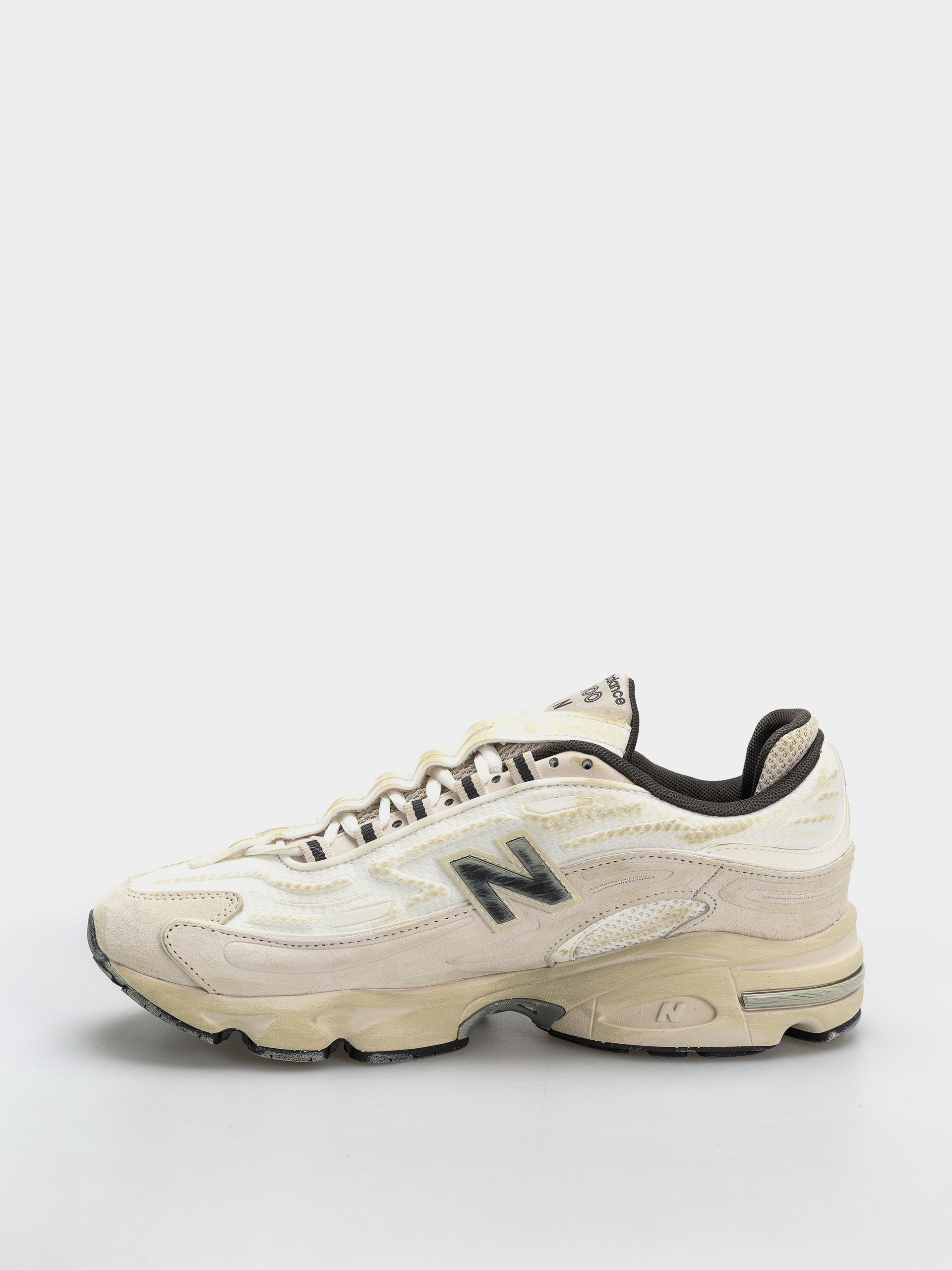 New Balance 1000 Shoes (timberwolf/sea salt)