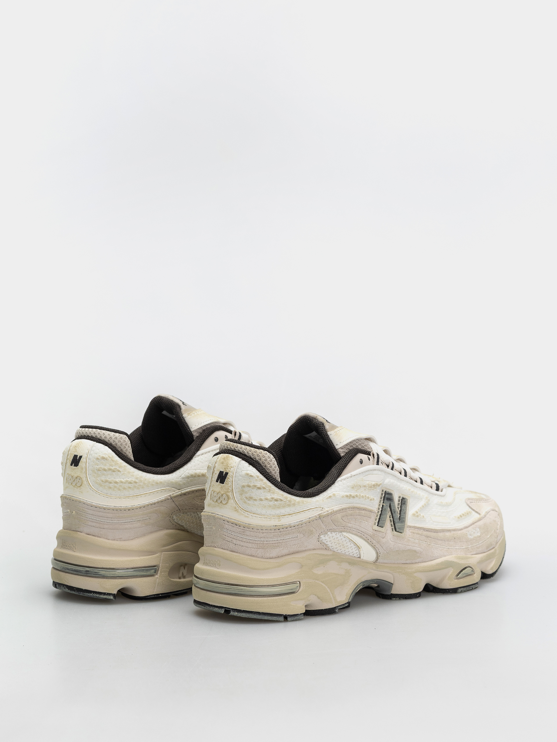 New Balance 1000 Shoes (timberwolf/sea salt)