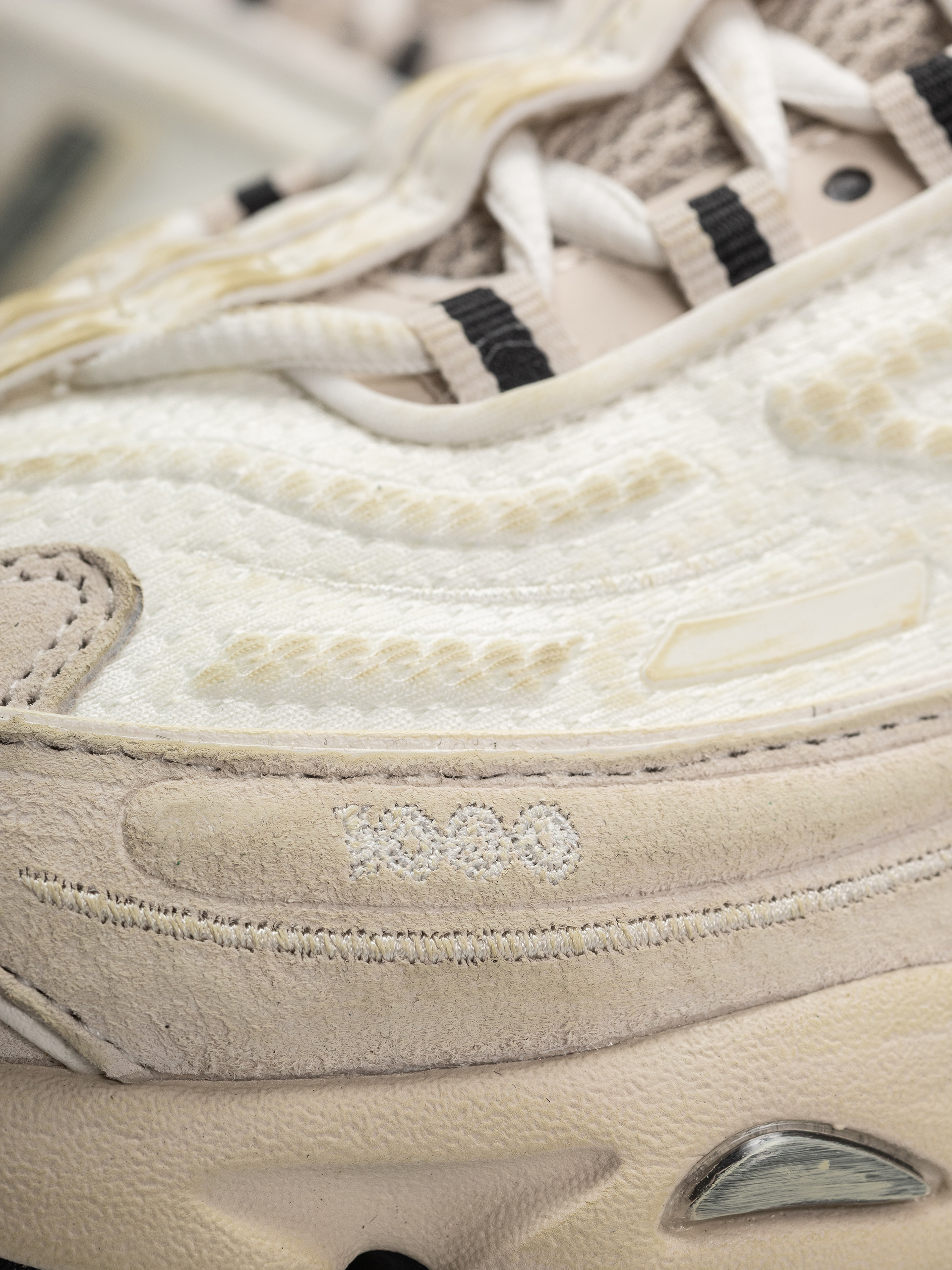 New Balance 1000 Shoes (timberwolf/sea salt)