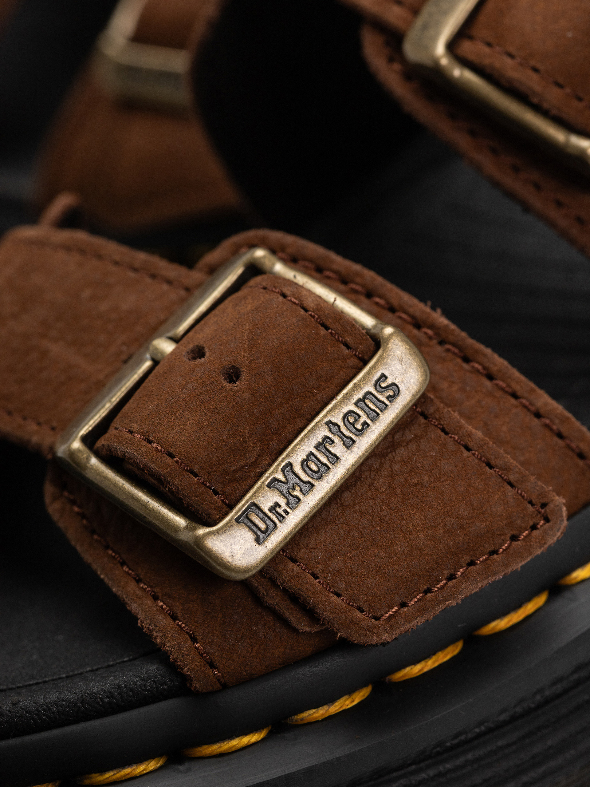 Dr. Martens Sandals ZebZag Wmn (sepia brown tumbled nubuck)