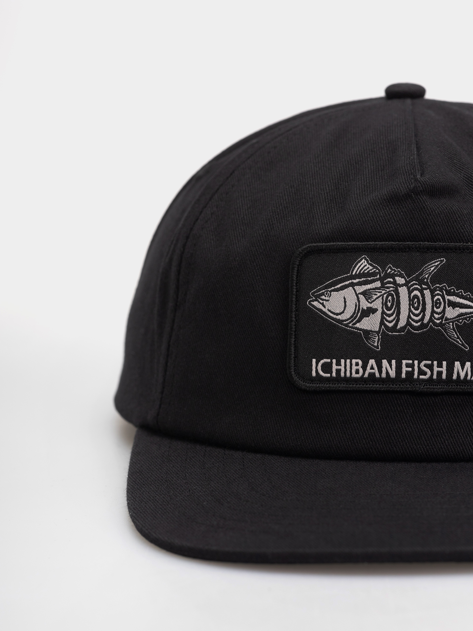 Salty Crew Cap Fish Market Snapback (black)