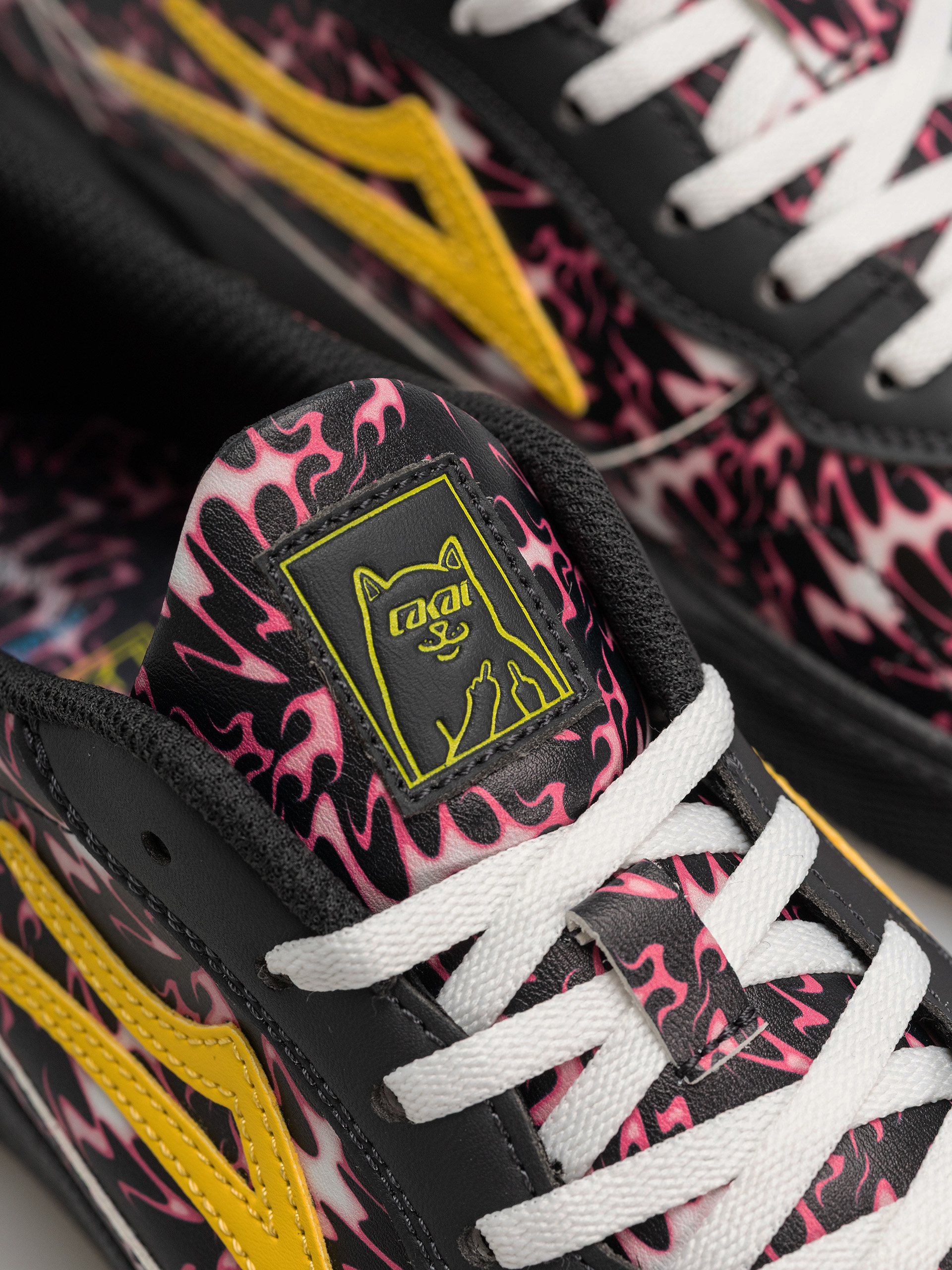 Lakai Shoes Cambridge Lakai X Rip'N'Dip (pink flame)