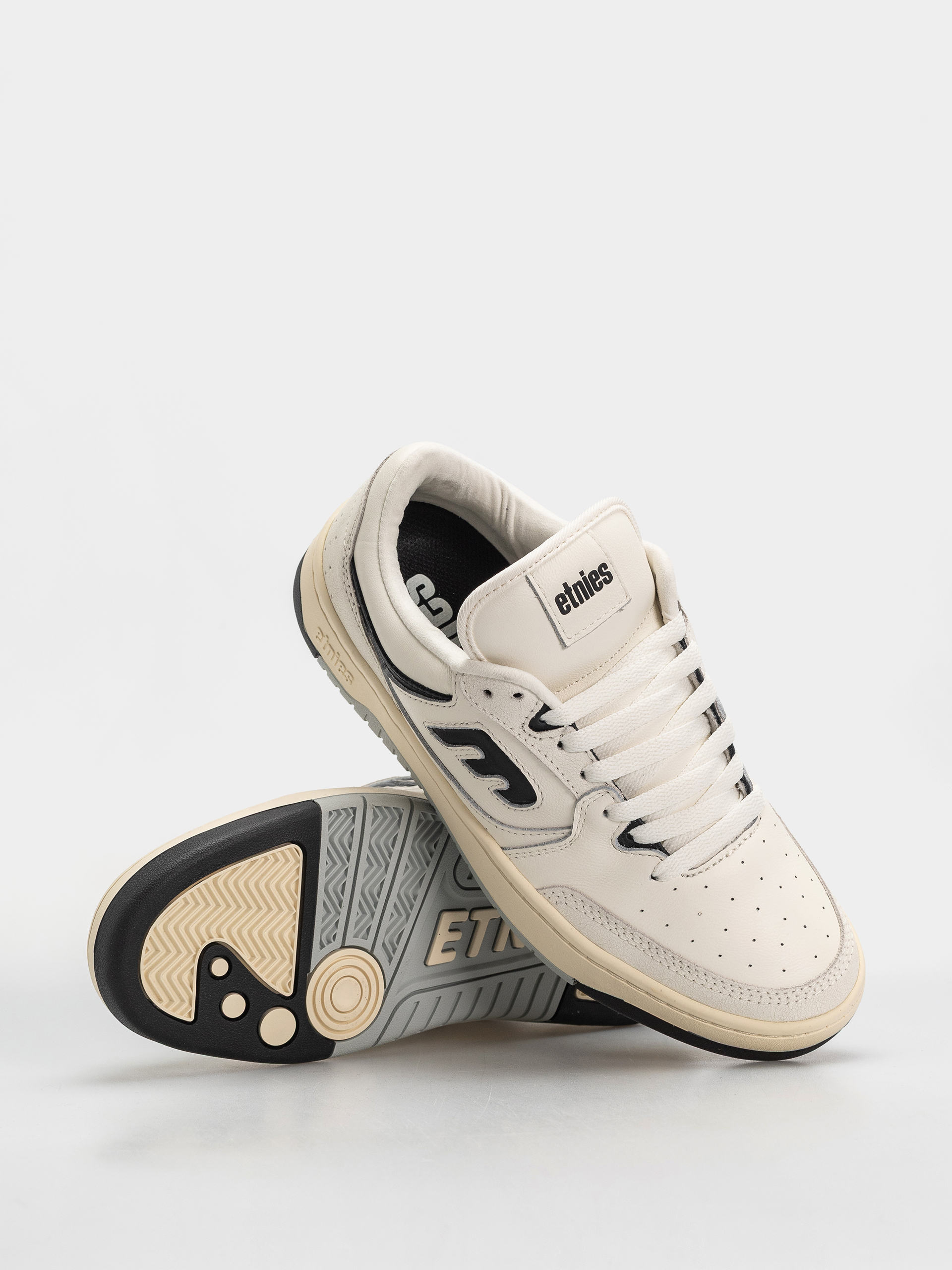 Etnies Loot Shoes (marshmallow)