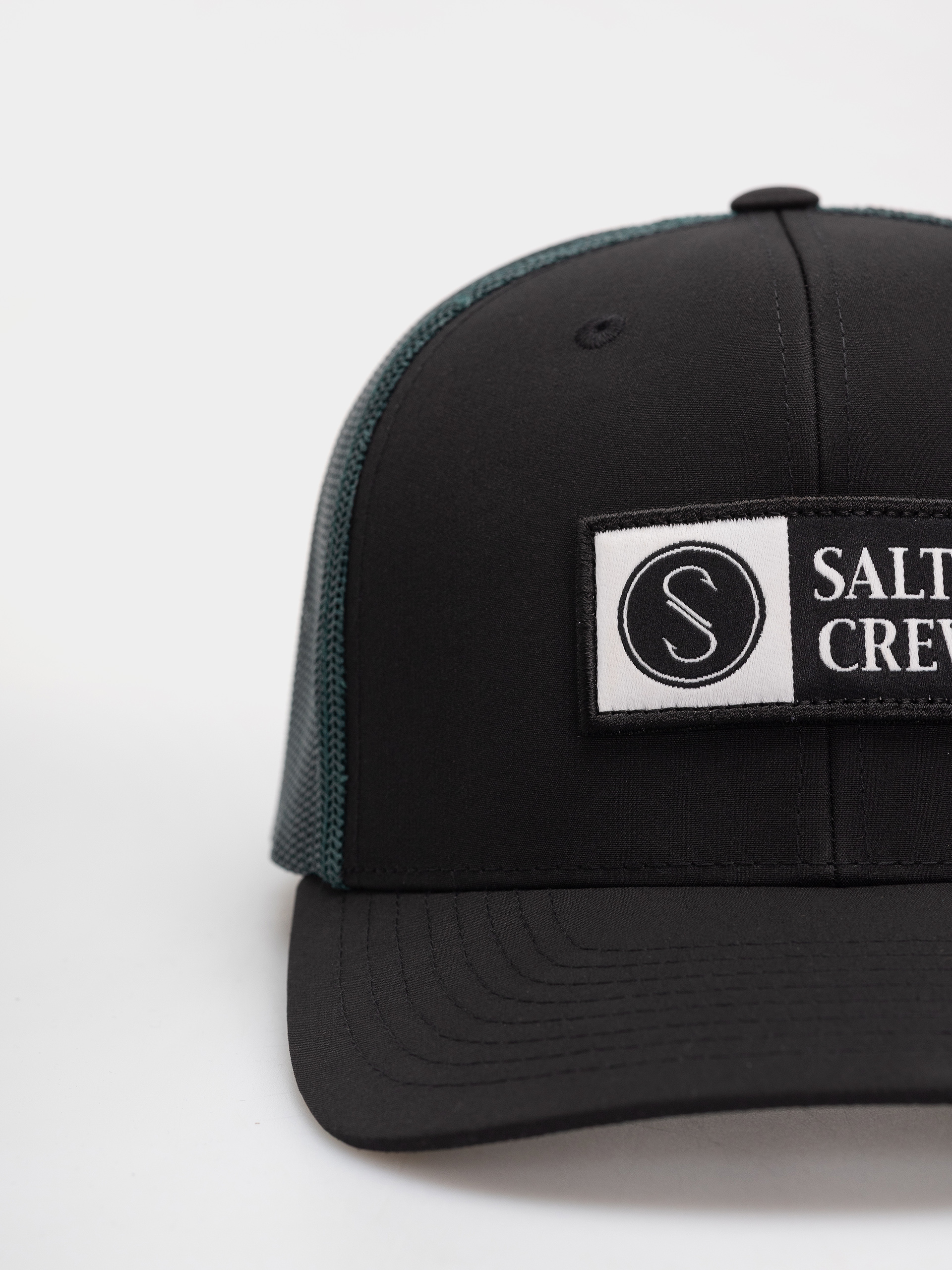Salty Crew Cap Pinnacle 2 Retro Trucker (black/hydro)