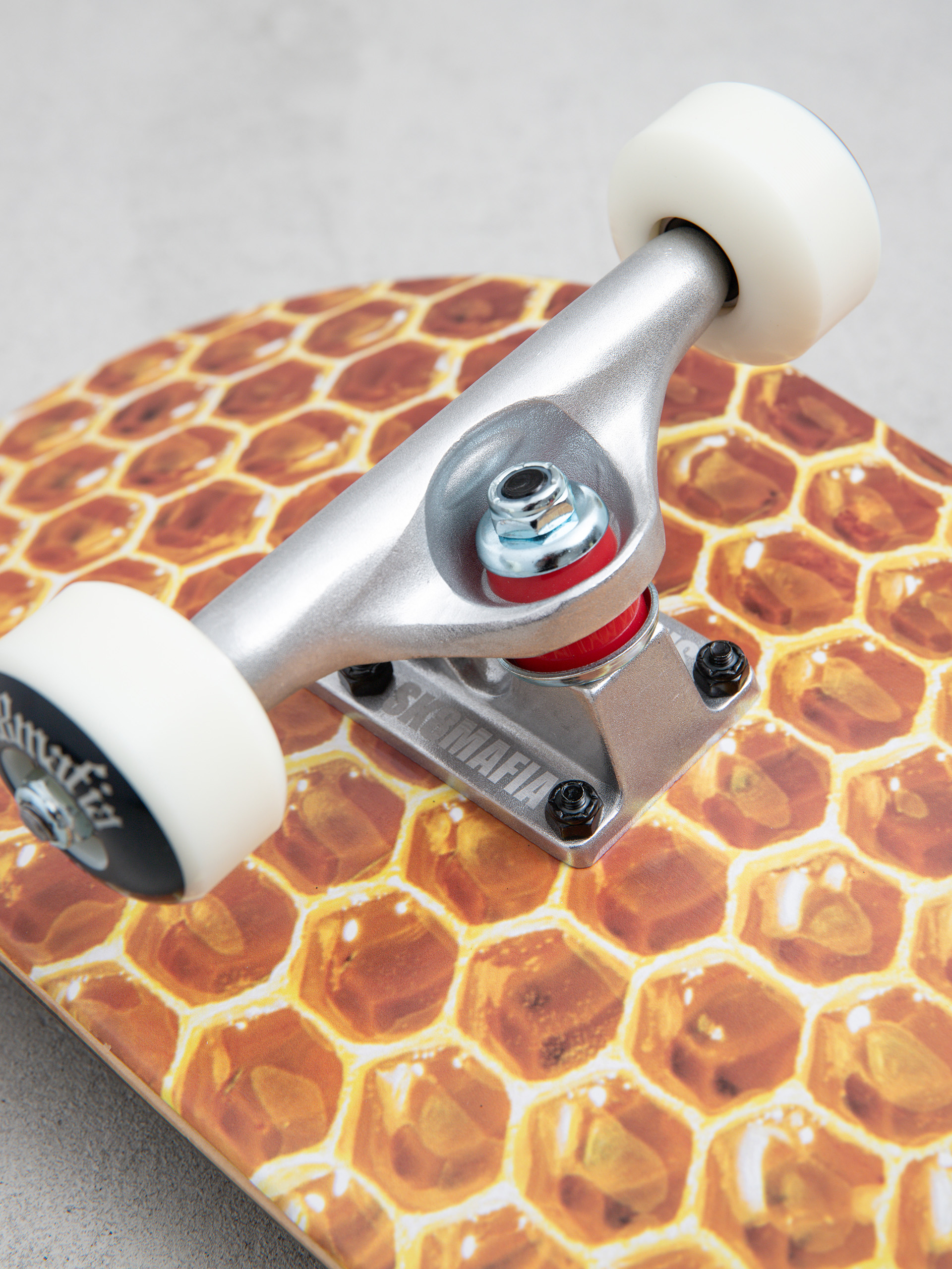 Sk8Mafia Skateboard Bee